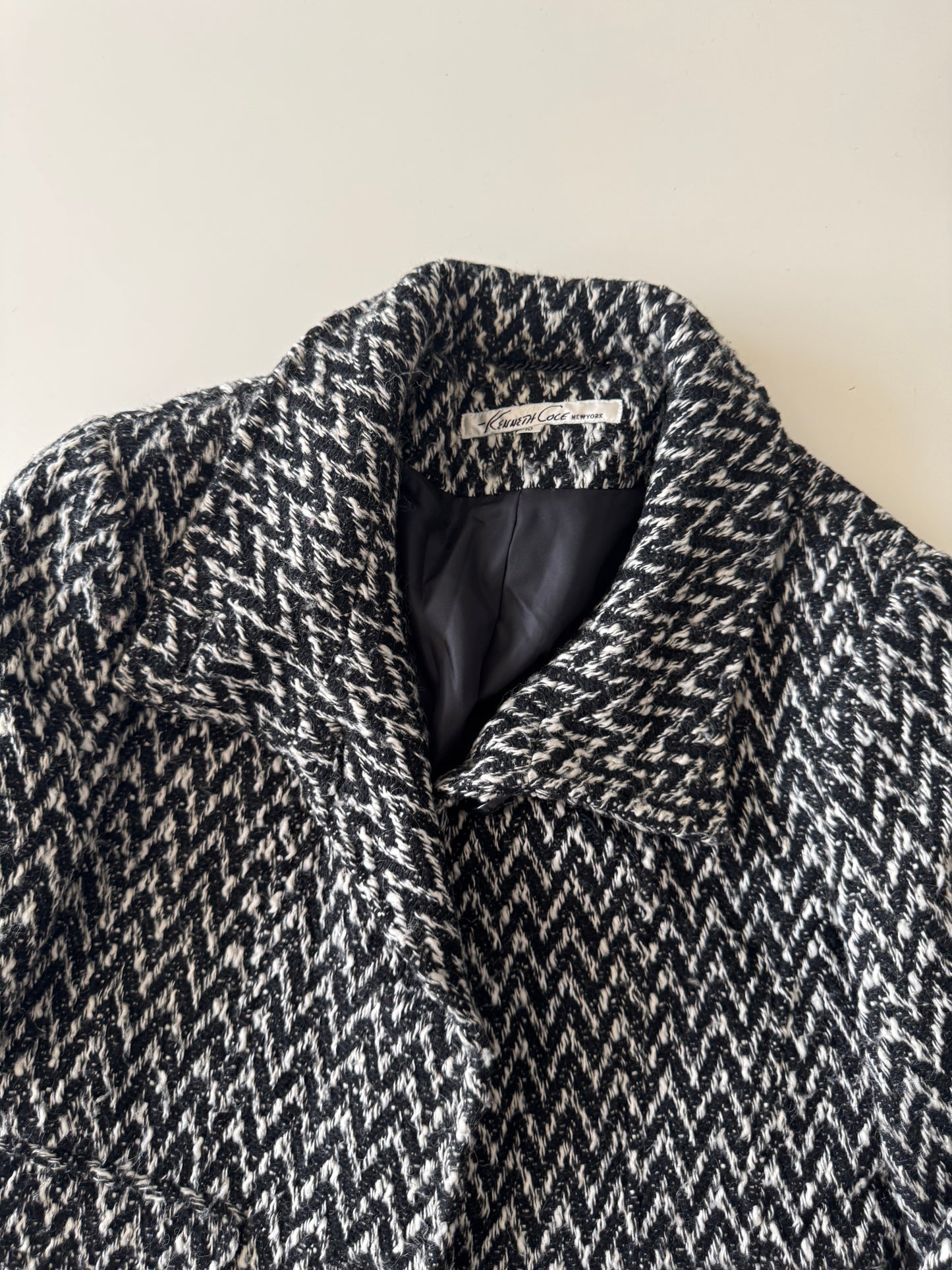 Abrigo de tweed negro con blanco, Talla 10, Mujer, Kenneth Cole