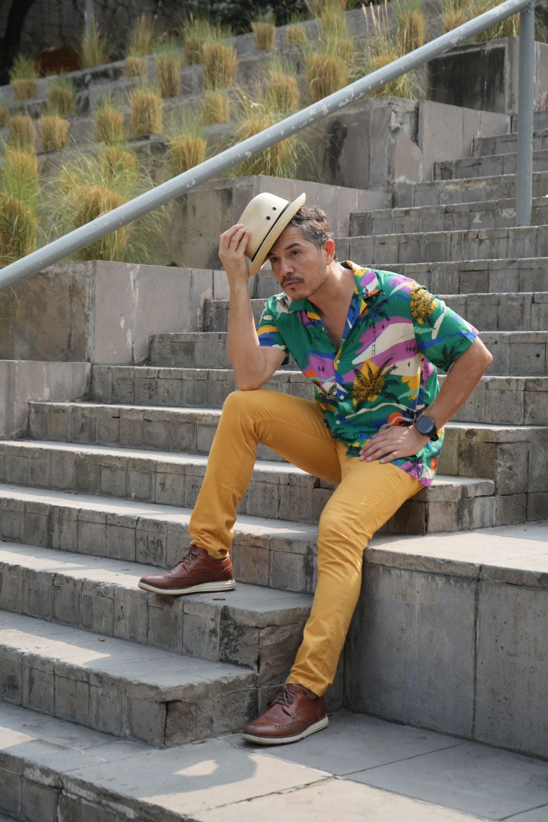 Pantalones mostaza, Talla 32, Hombre