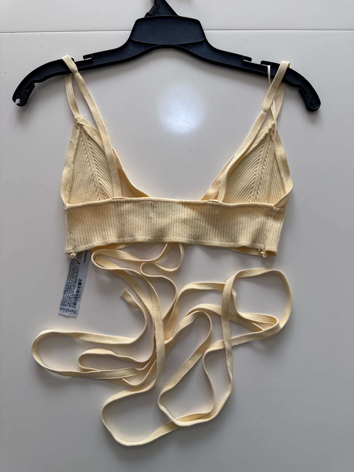 Crop top tejido amarillo, Talla M, Mujer, Bershka