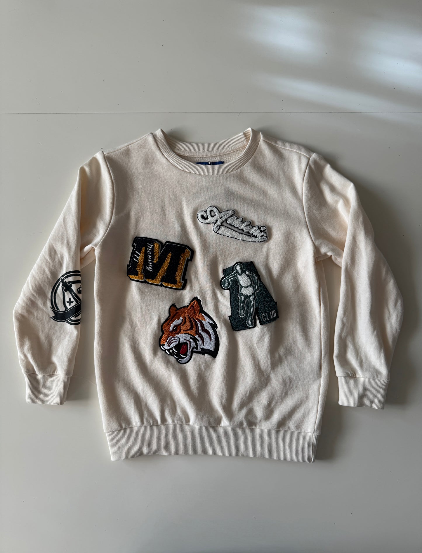Sweater con parches, Talla 8 años, Weekend, Niño