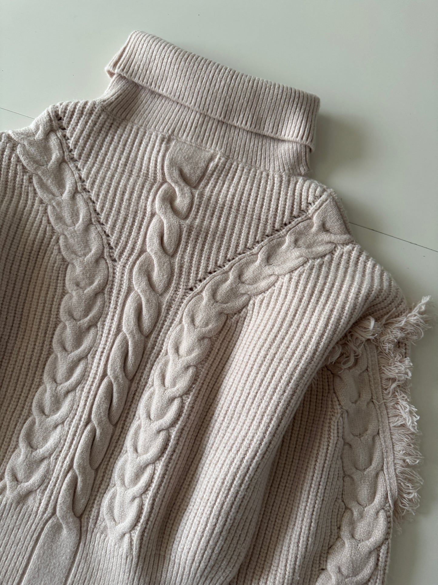 Sweater beige acanalado, Talla L, Mujer, Catamaran