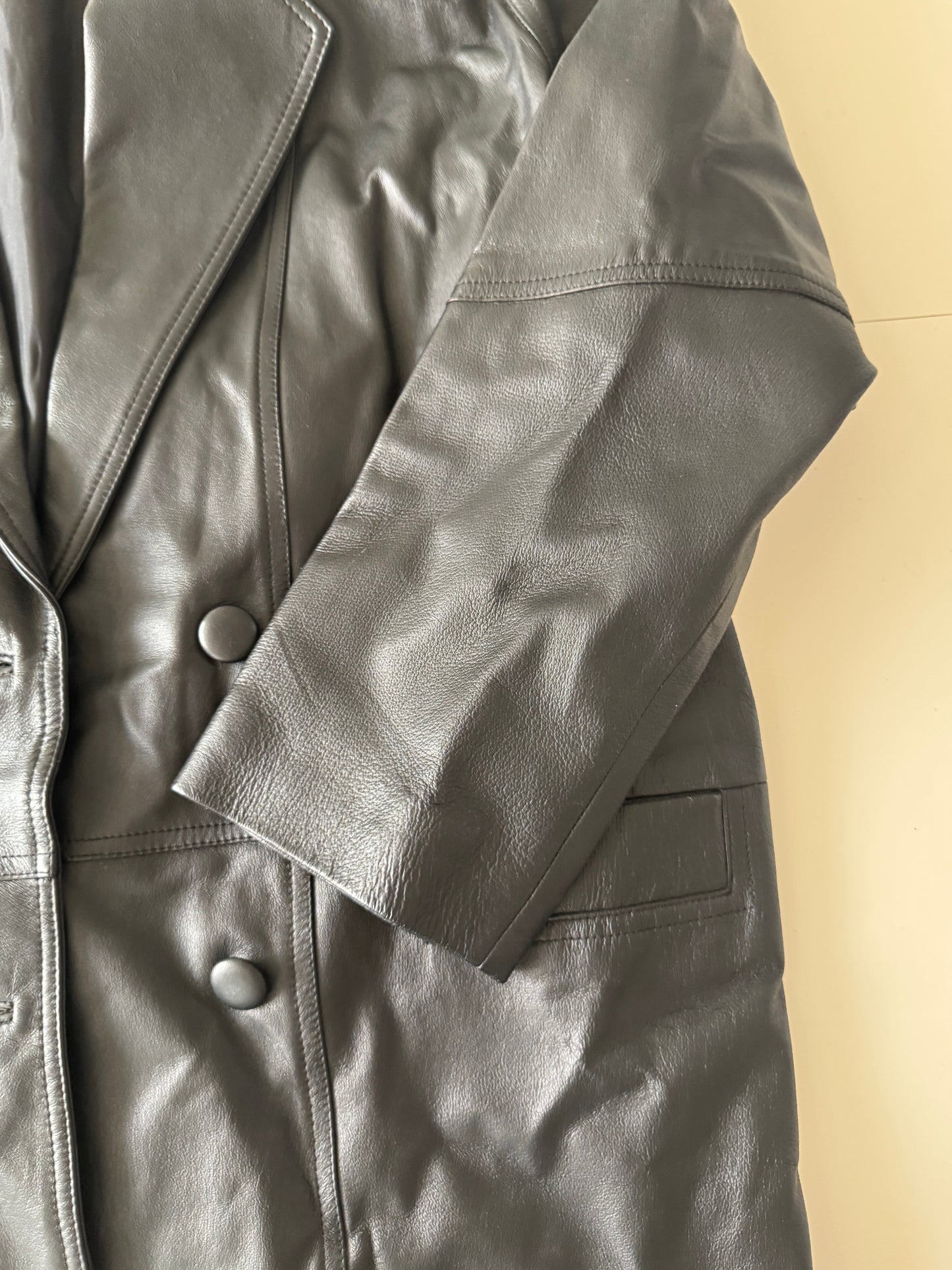 Gabardina negra de piel, Talla L, Mujer, Tribeca Studio