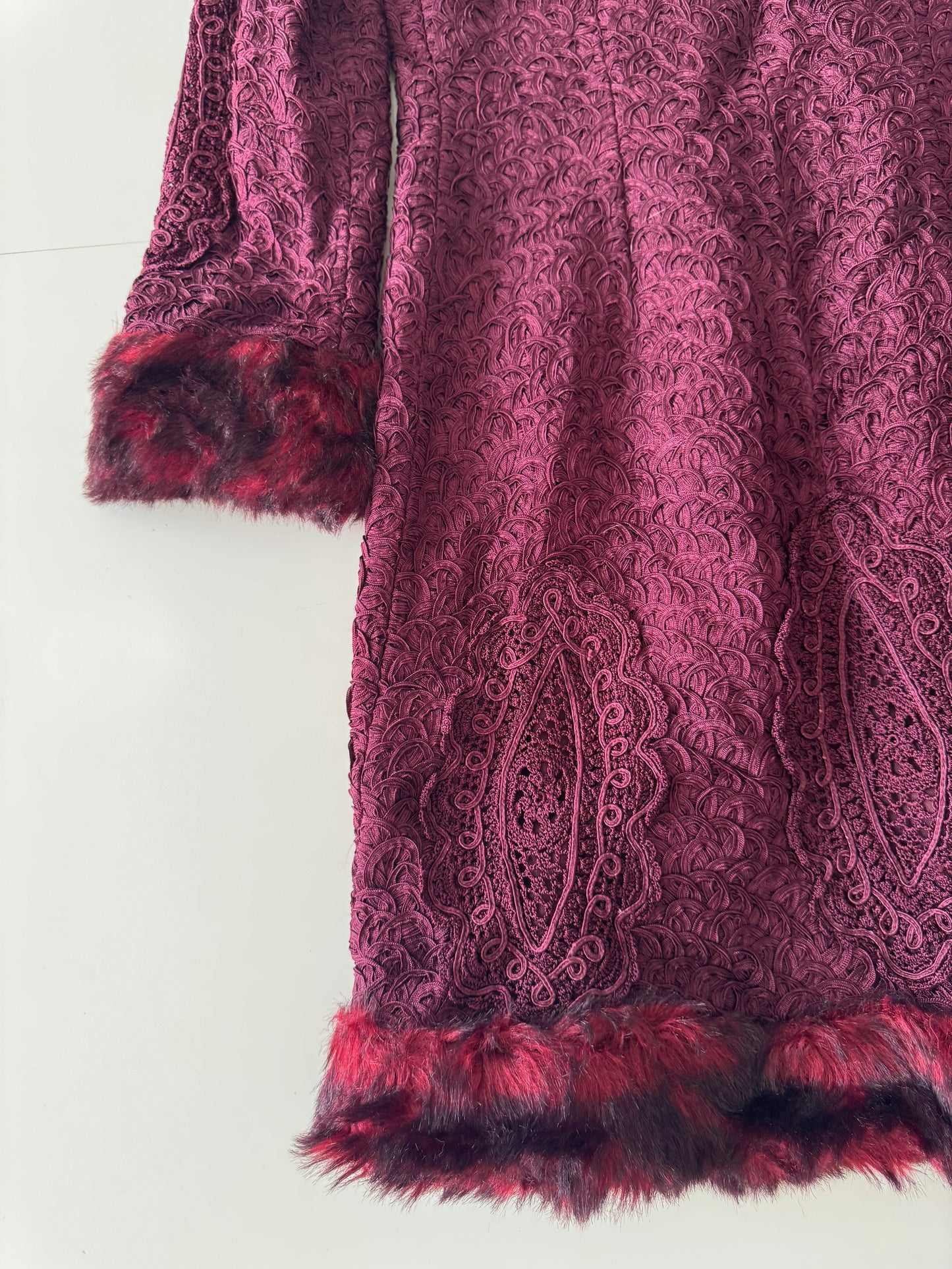 Abrigo largo color vino, Talla 10, Mujer, Sue Wong