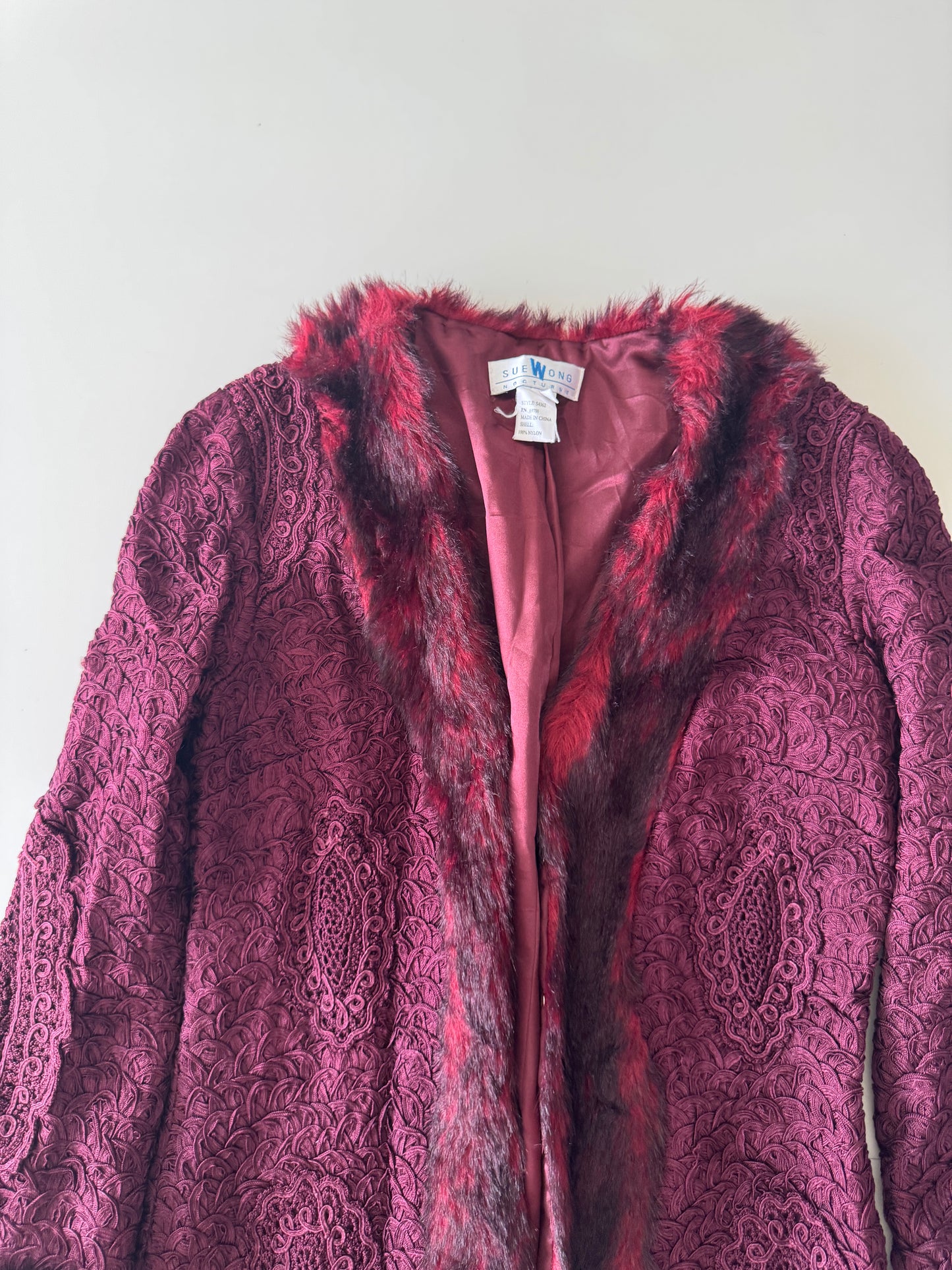 Abrigo largo color vino, Talla 10, Mujer, Sue Wong