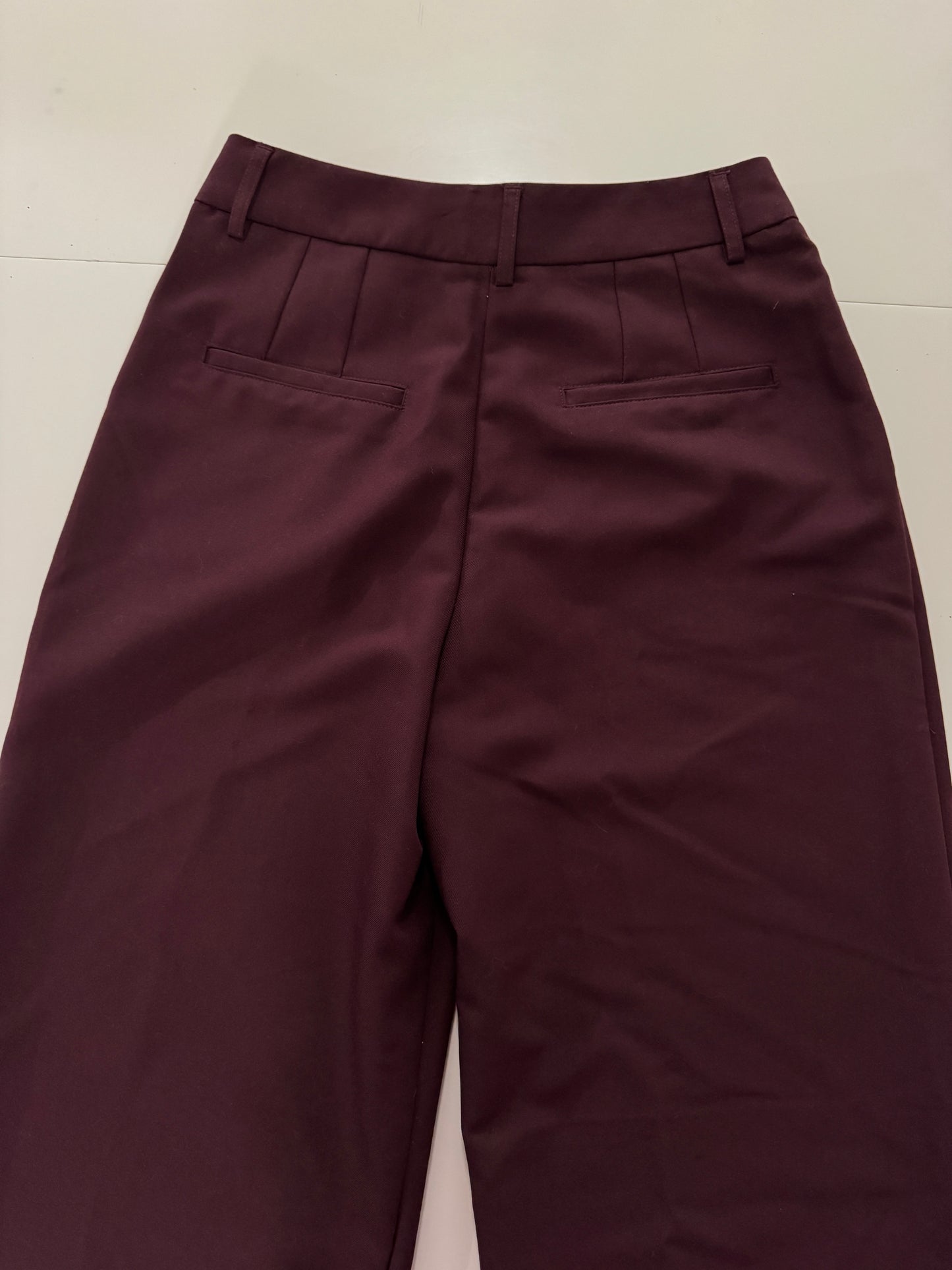 Pantalones guindos con pinzas, Talla 3, Mujer, C&A