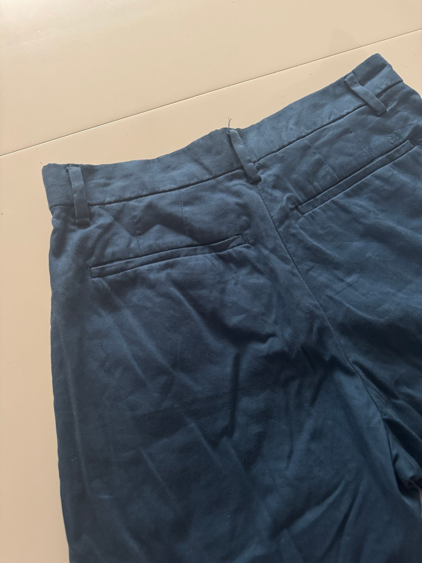 Shorts azules con rayas laterales, Talla 29, Calvin Klein, Hombre