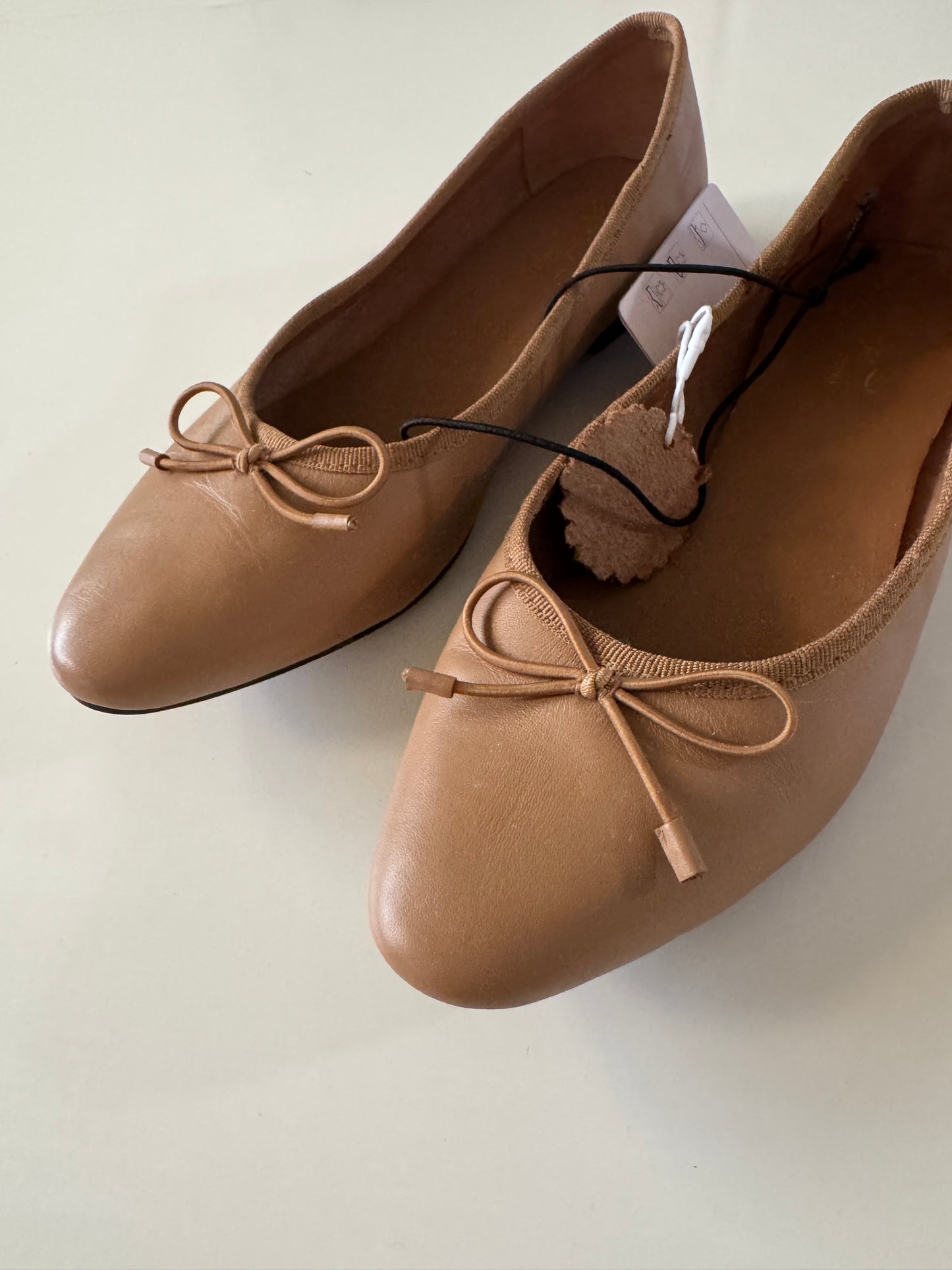 Flats beige de piel, Talla 25mx, 7.5Usa, 38Eur, Mujer, Sfera