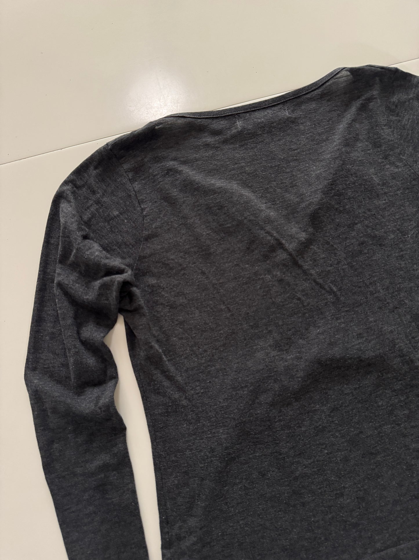 Playera gris, Talla 14 niña