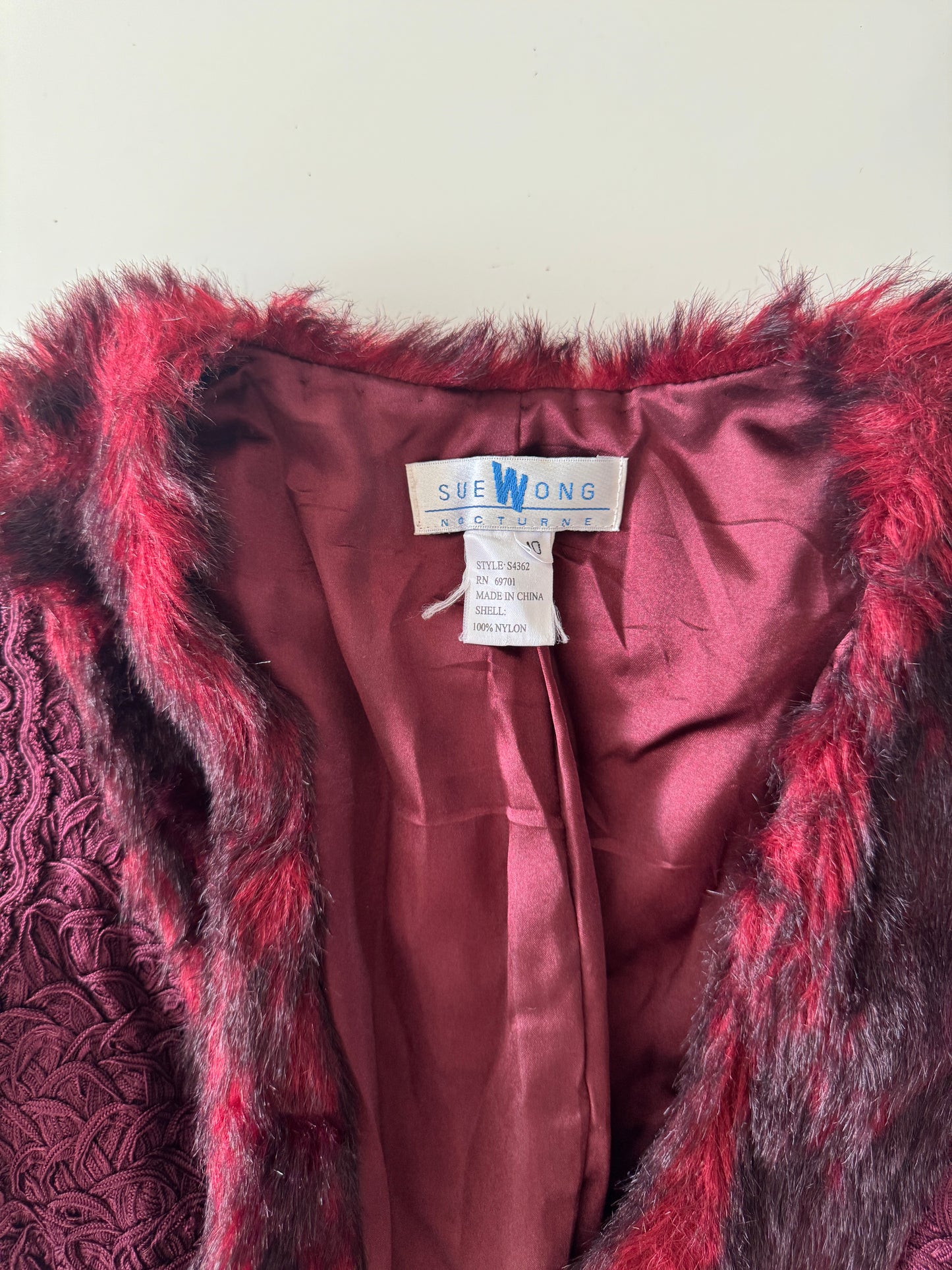 Abrigo largo color vino, Talla 10, Mujer, Sue Wong