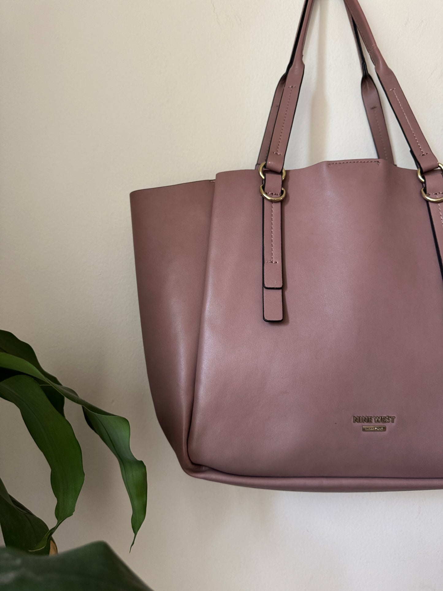 Bolsa color rosa, Nine West