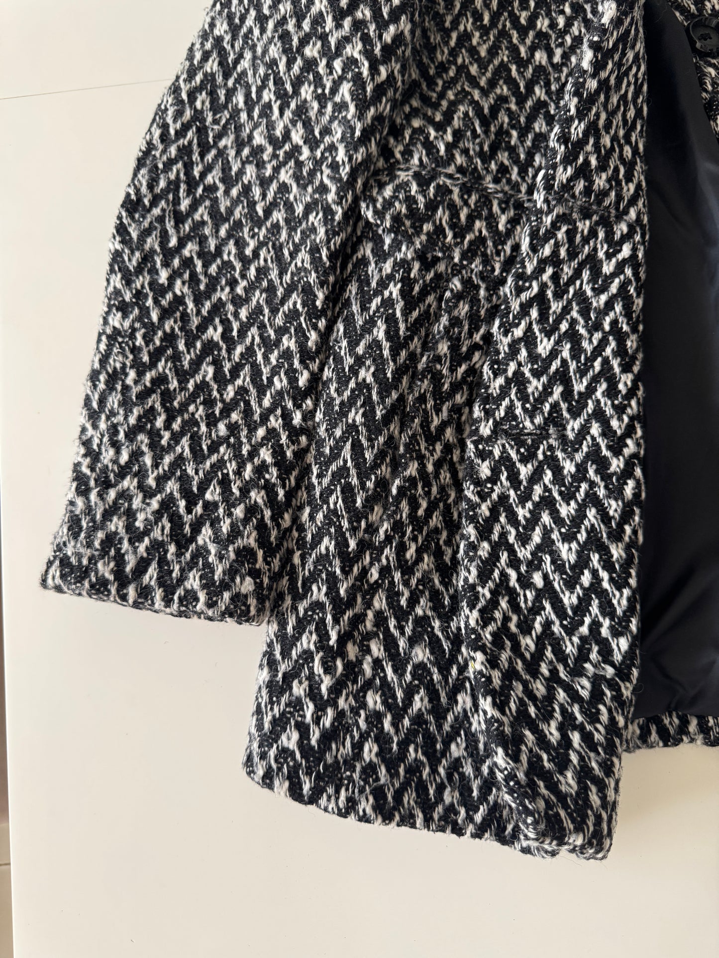 Abrigo de tweed negro con blanco, Talla 10, Mujer, Kenneth Cole