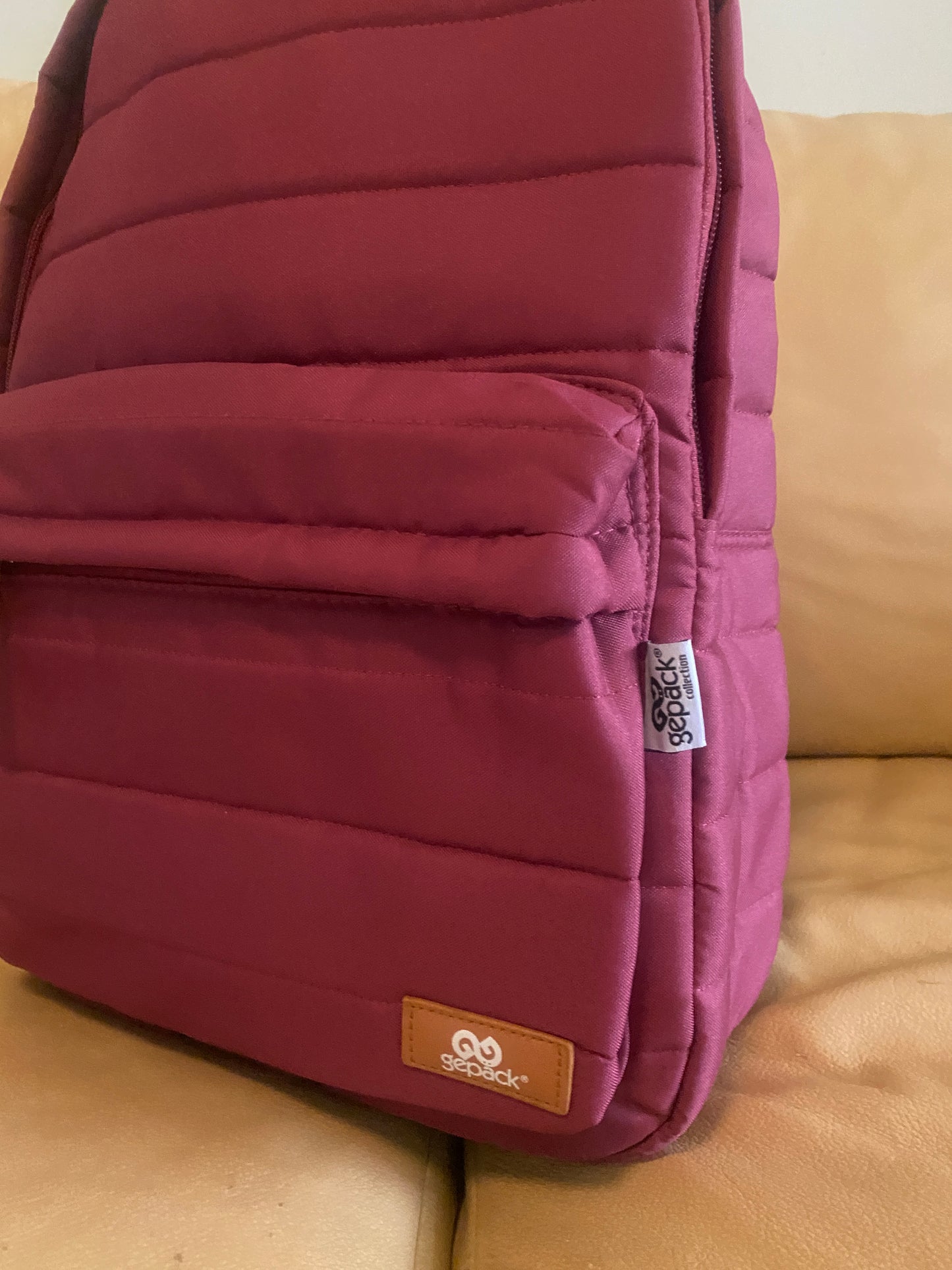 Mochila color guinda, Unisex
