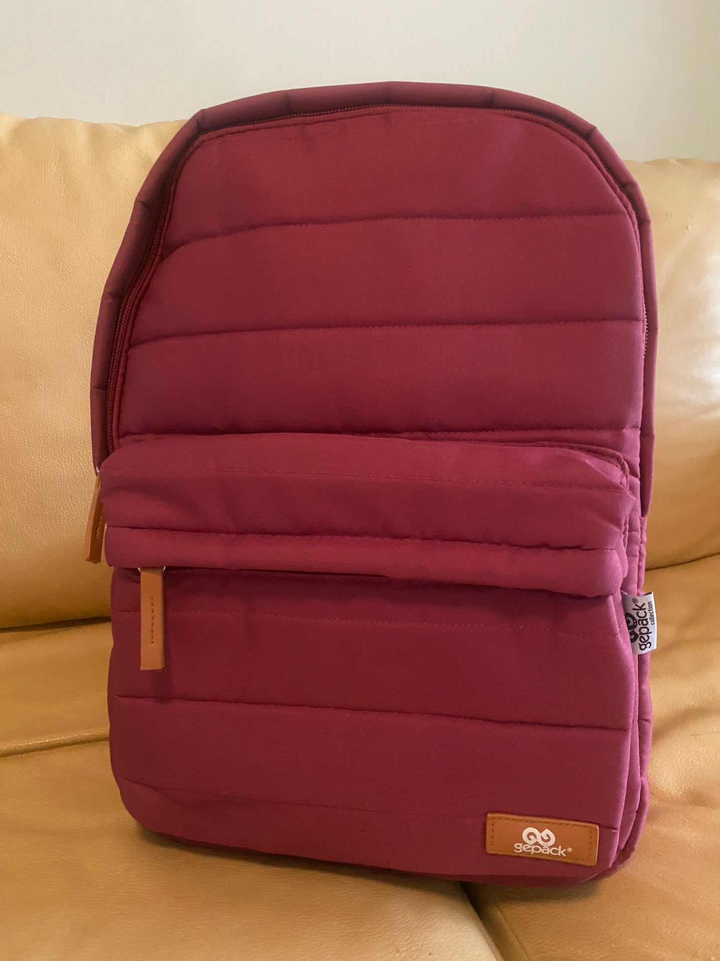 Mochila color guinda, Unisex
