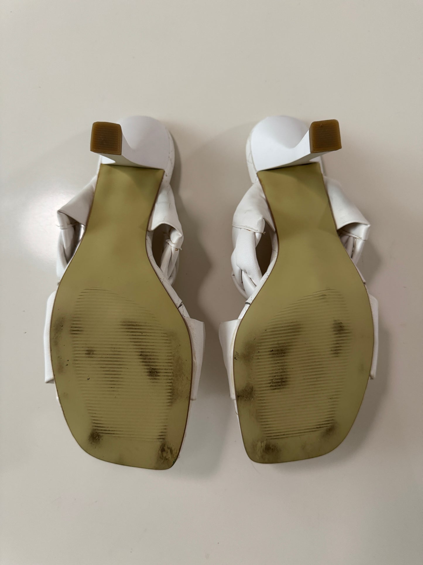 Sandalias blancas trenzadas, Talla 26Mx, Mujer