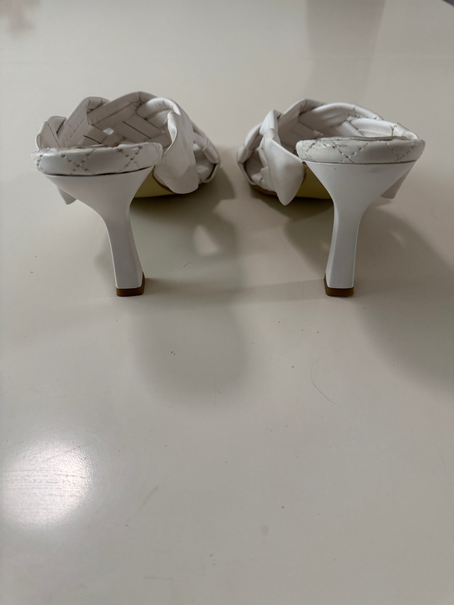 Sandalias blancas trenzadas, Talla 26Mx, Mujer