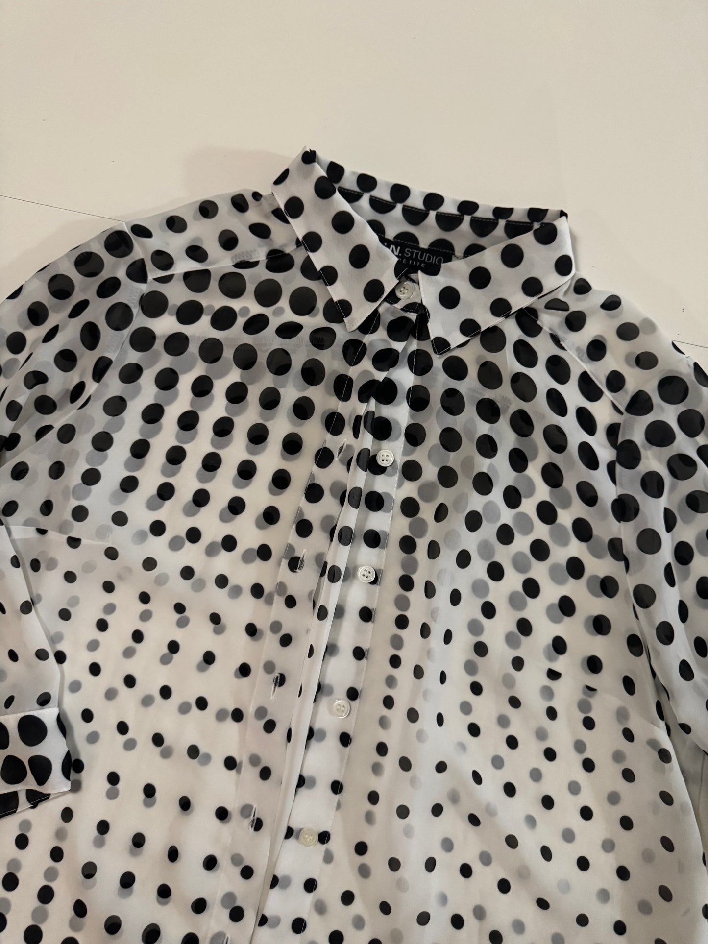 Camisa de lunares, manga 3/4, Talla PM, Mujer