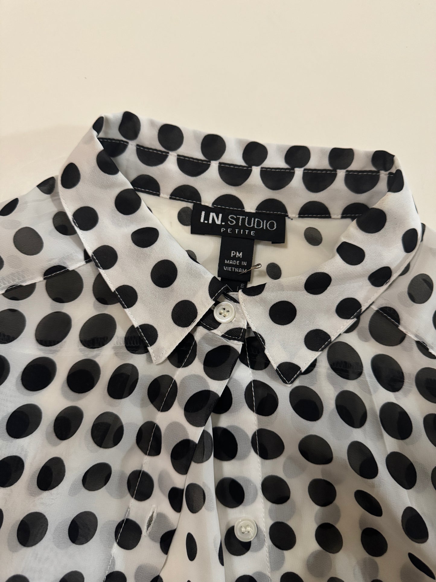 Camisa de lunares, manga 3/4, Talla PM, Mujer
