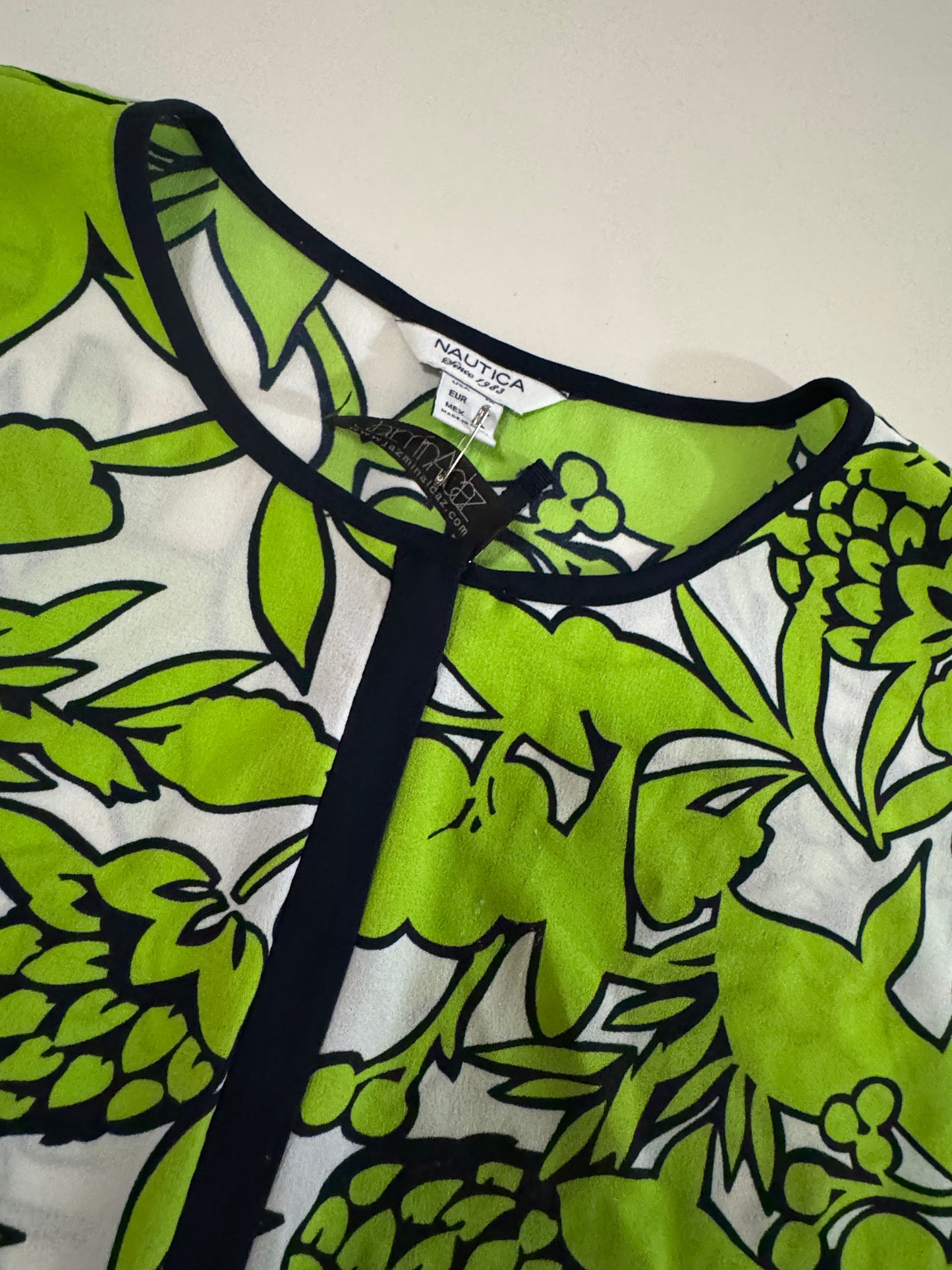 Blusa estampada verde con cierre al frente, Talla M usa, L Mx, Mujer