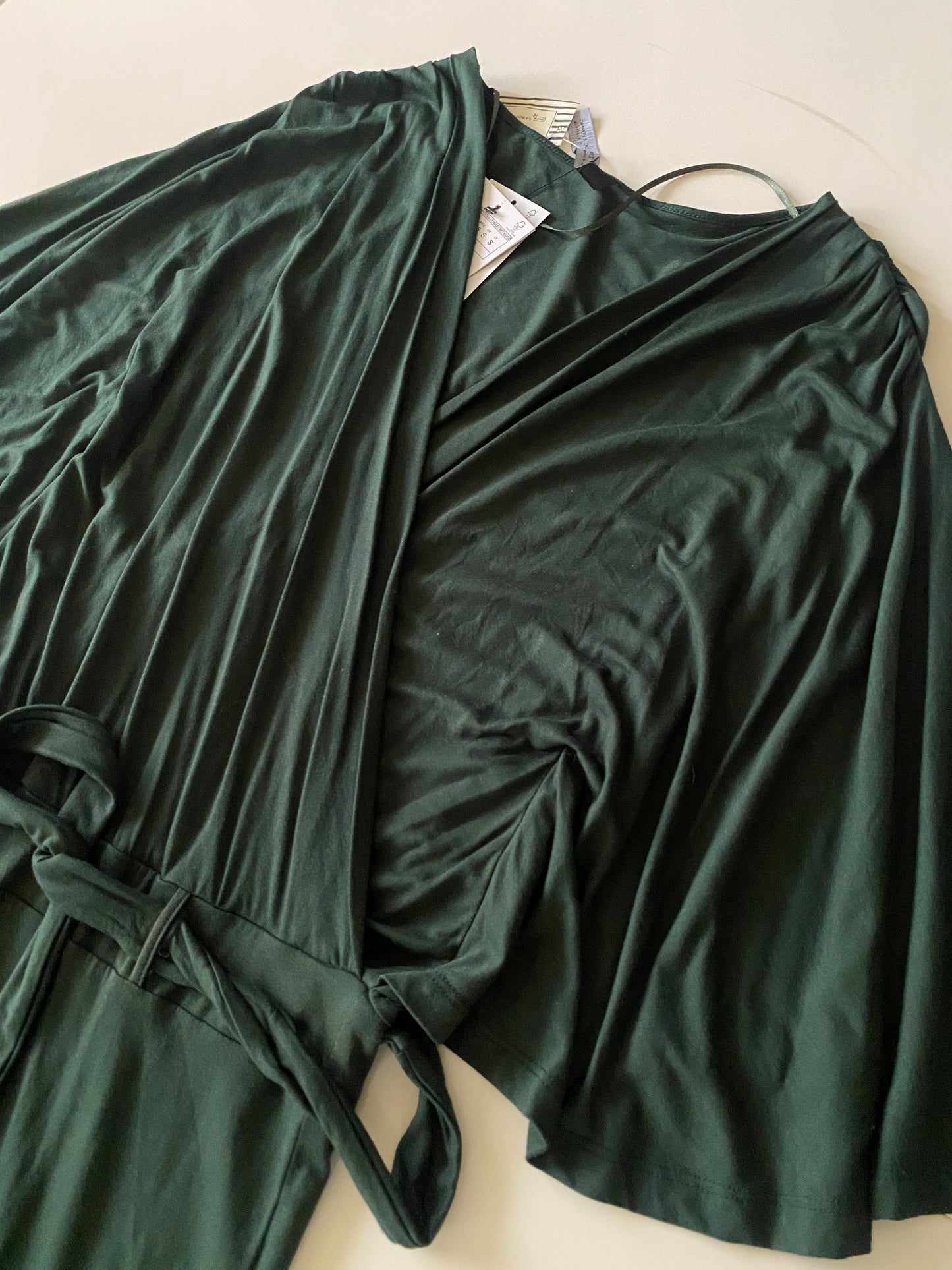 Vestido verde manga muercielago, stretch, Talla S, Mujer