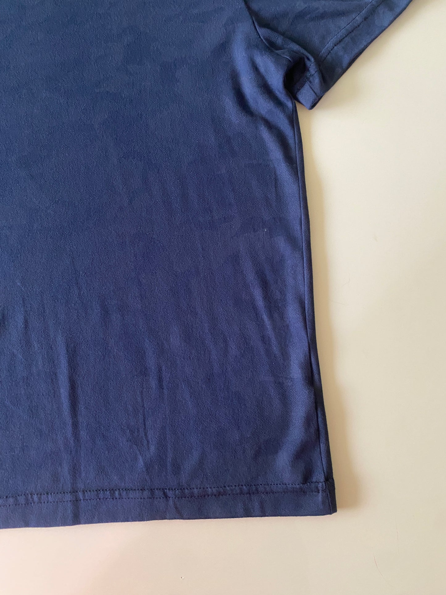 Playera deportiva, estampado camuflaje azul, Talla S, Hombre