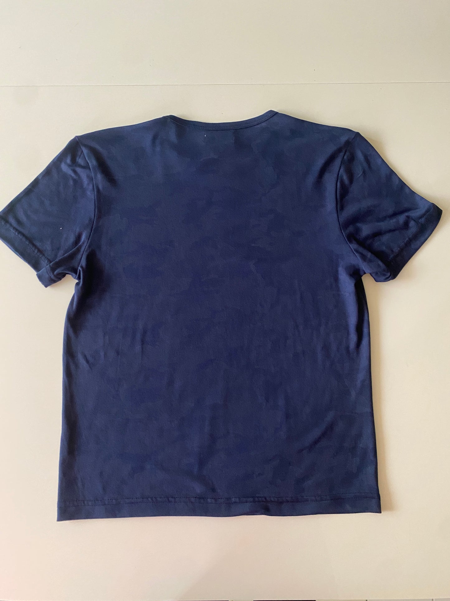 Playera deportiva, estampado camuflaje azul, Talla S, Hombre