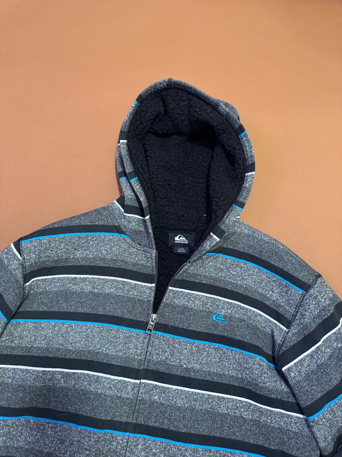 Sweter afelpado gris de rayas, Talla XL Juvenil, S Adulto, Quik Silver