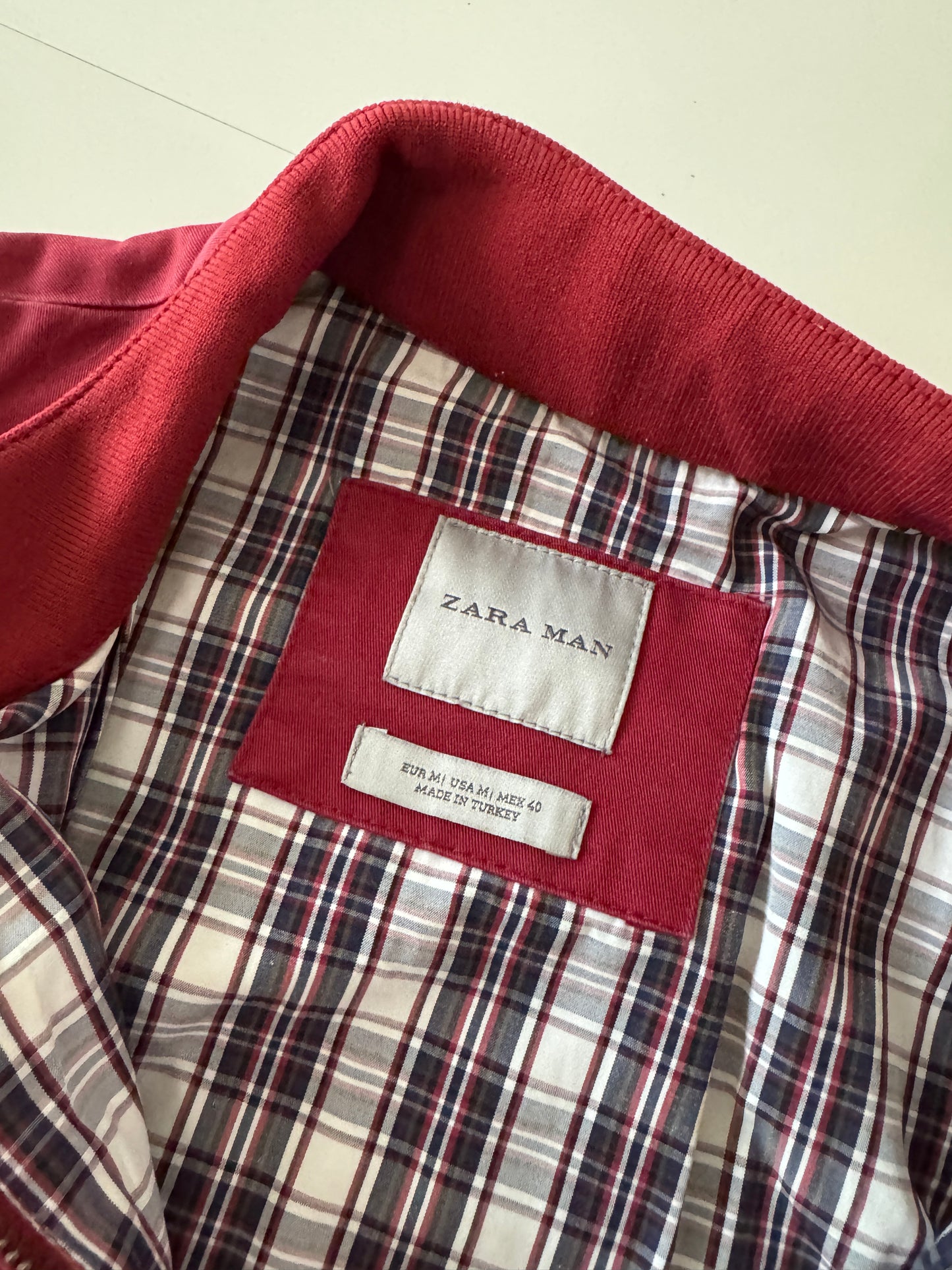 Bomber roja, Talla M, slim Fit, Hombre, Zara Man