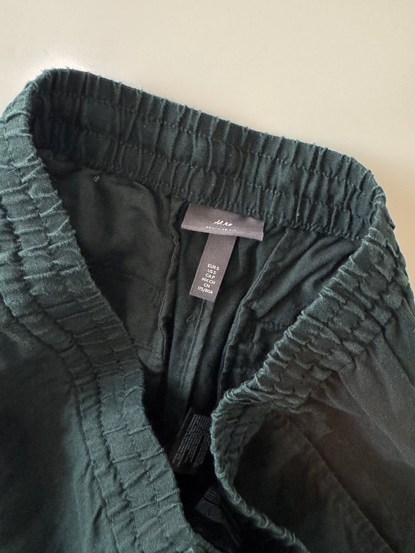 Pantalones rectos verdes, Talla S, Regular Fit, Hombre, H&M