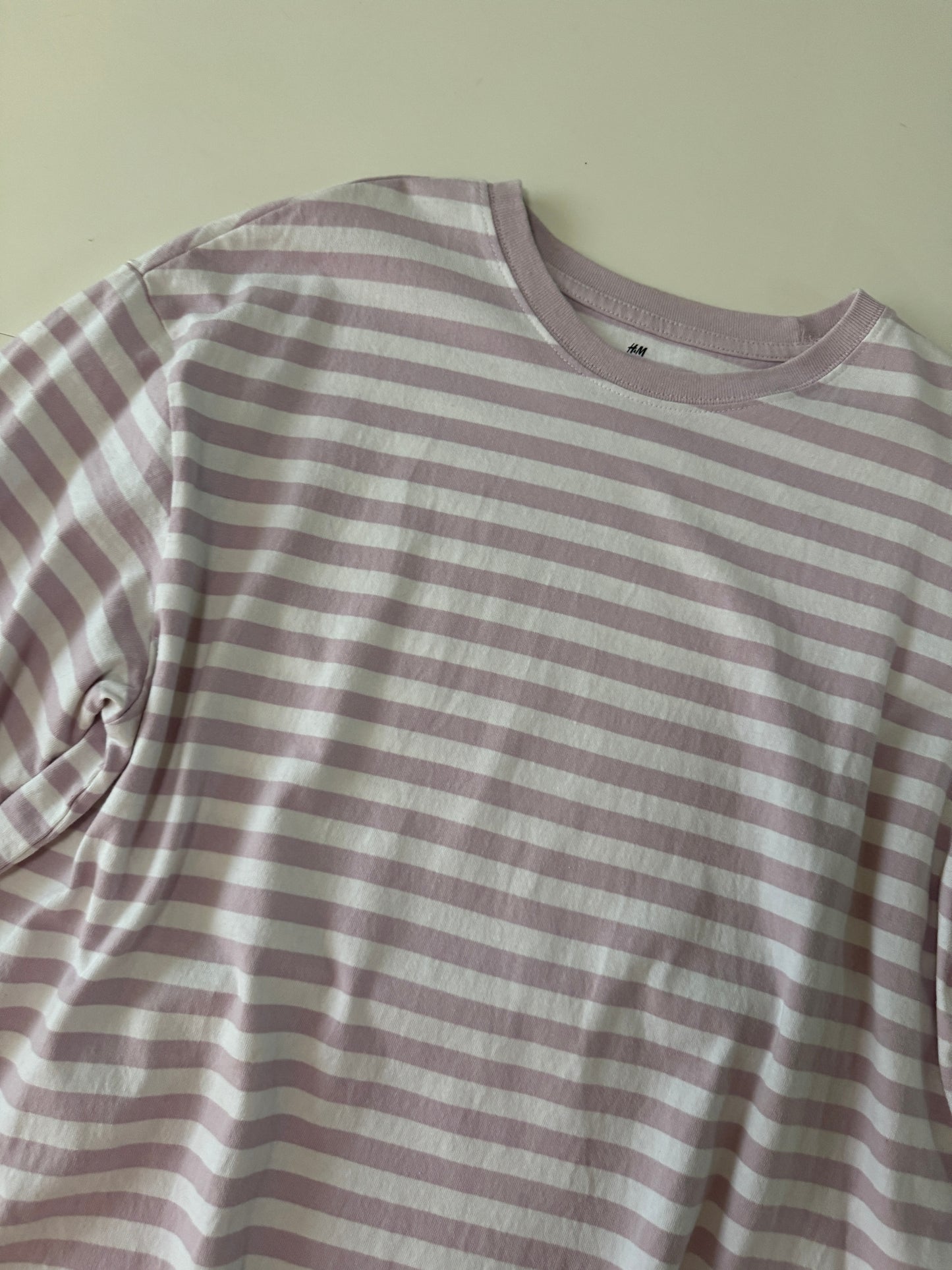 Playera rayas lila, Talla L, Relaxed Fit, Hombre