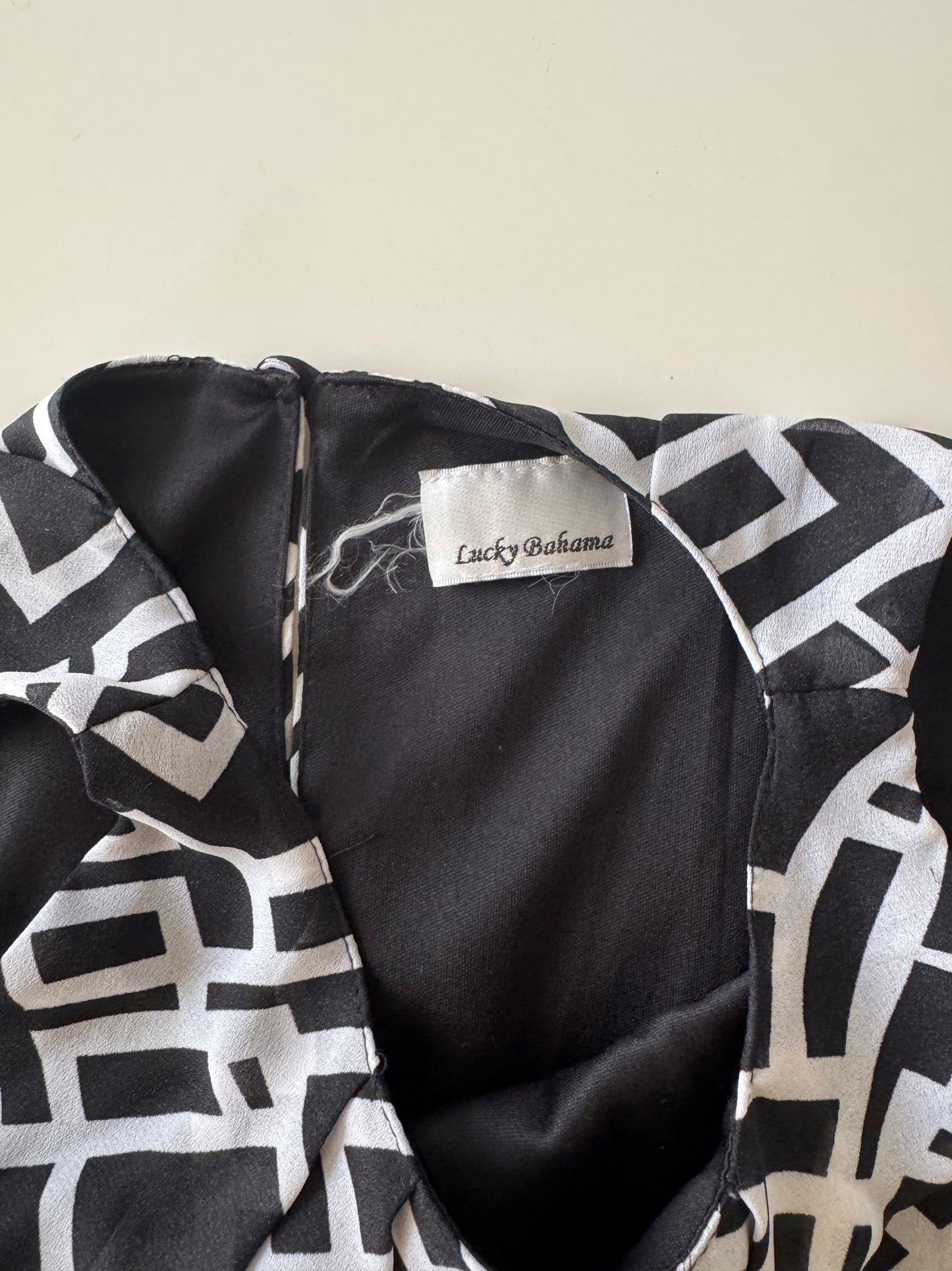 Blusa estampada en blanco y negro, Talla M, Mujer, Lucky Bahama