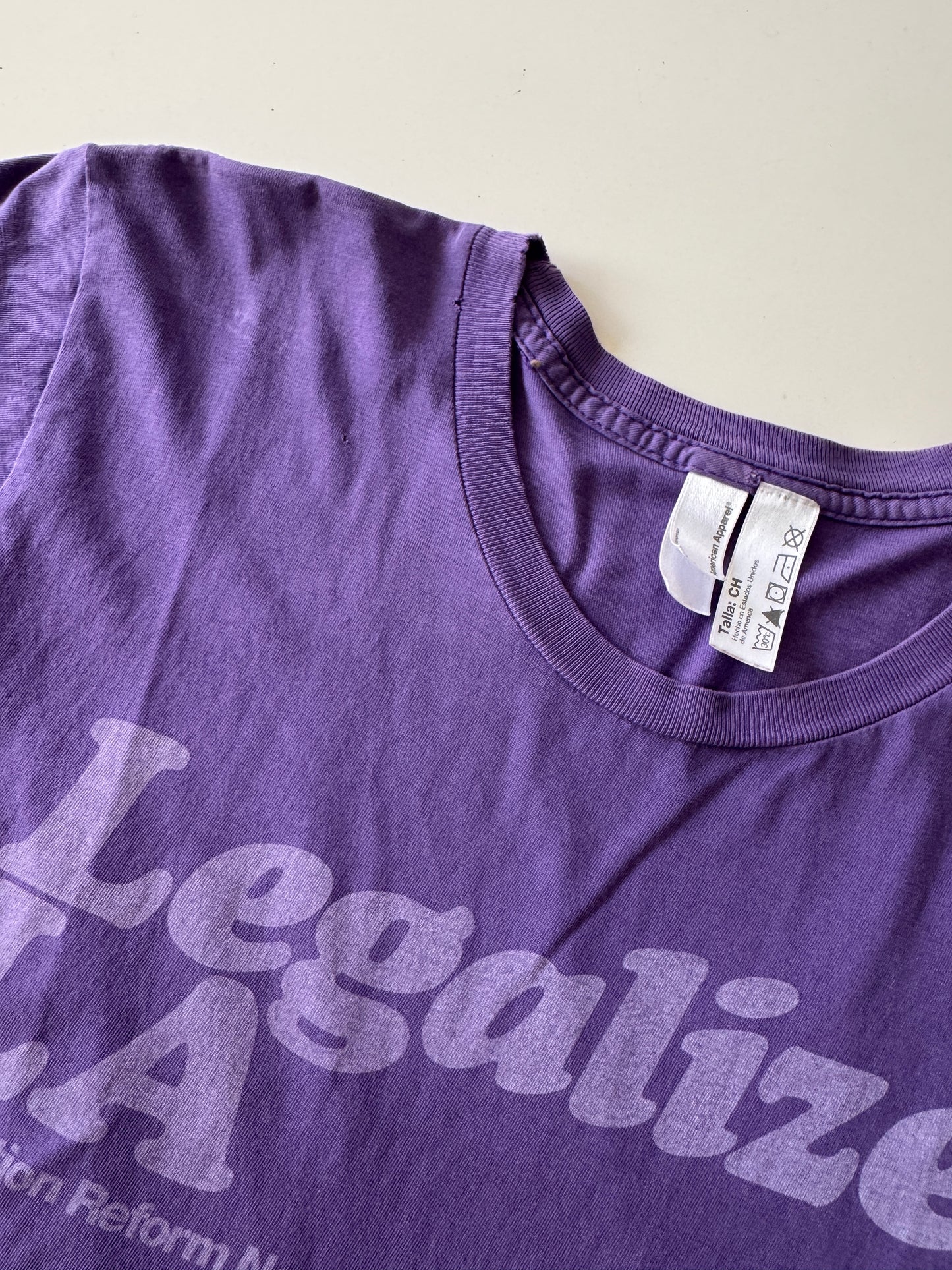 Playera morada Legalize LA, Talla S, Hombre, American Appareal