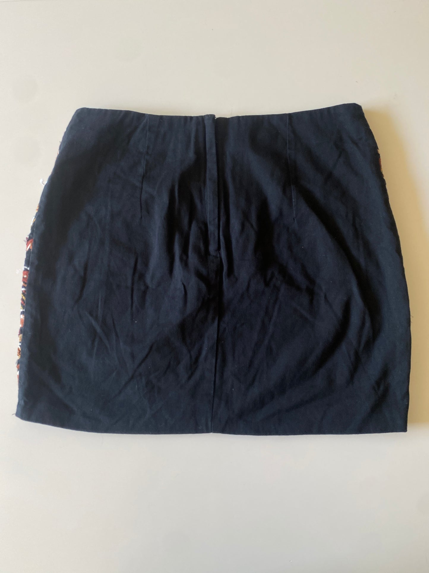 Falda con bordado tribal al frente, Talla 6, Mujer