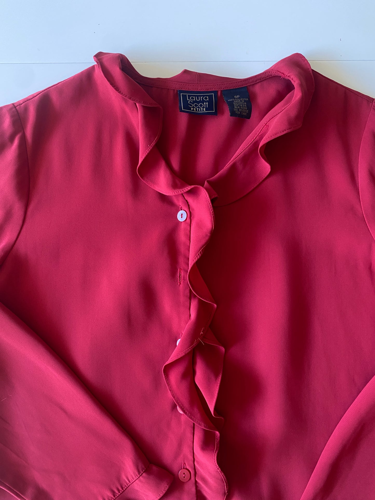 Blusa roja manga larga con escarolas, Talla 6P, Mujer