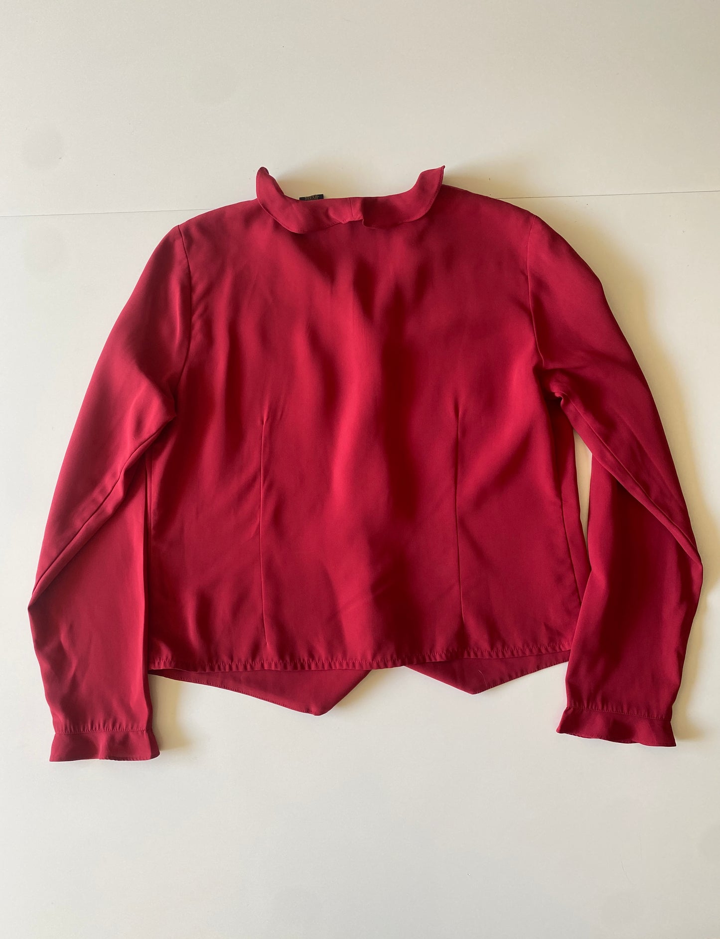 Blusa roja manga larga con escarolas, Talla 6P, Mujer