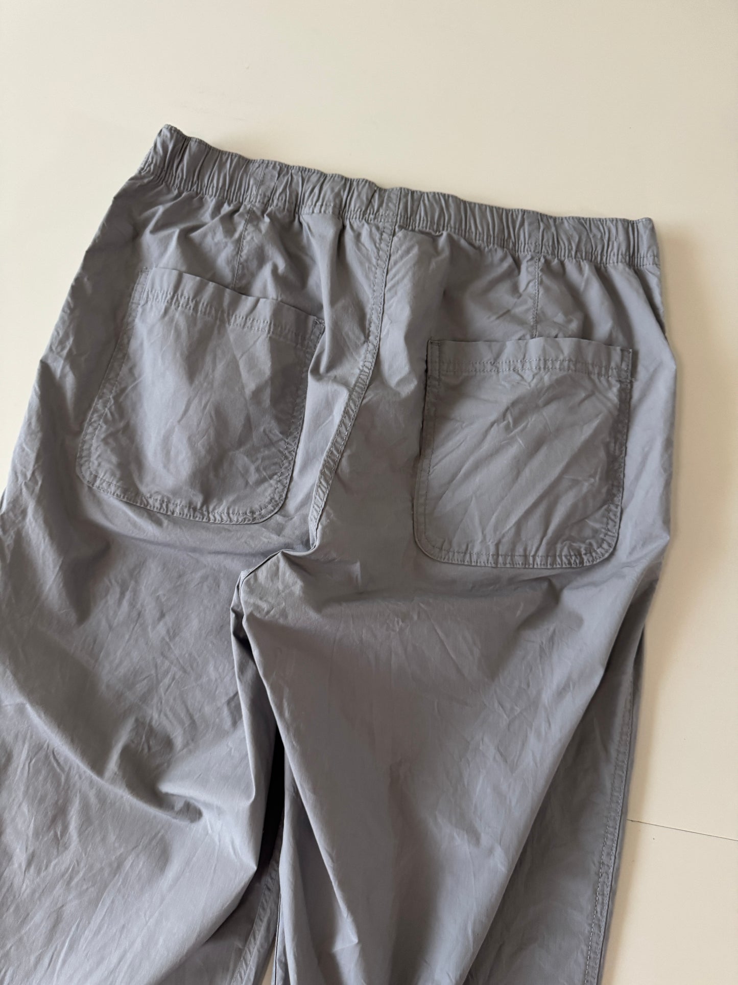 Pantalones grises relajados, Talla M, Hombre, H&M