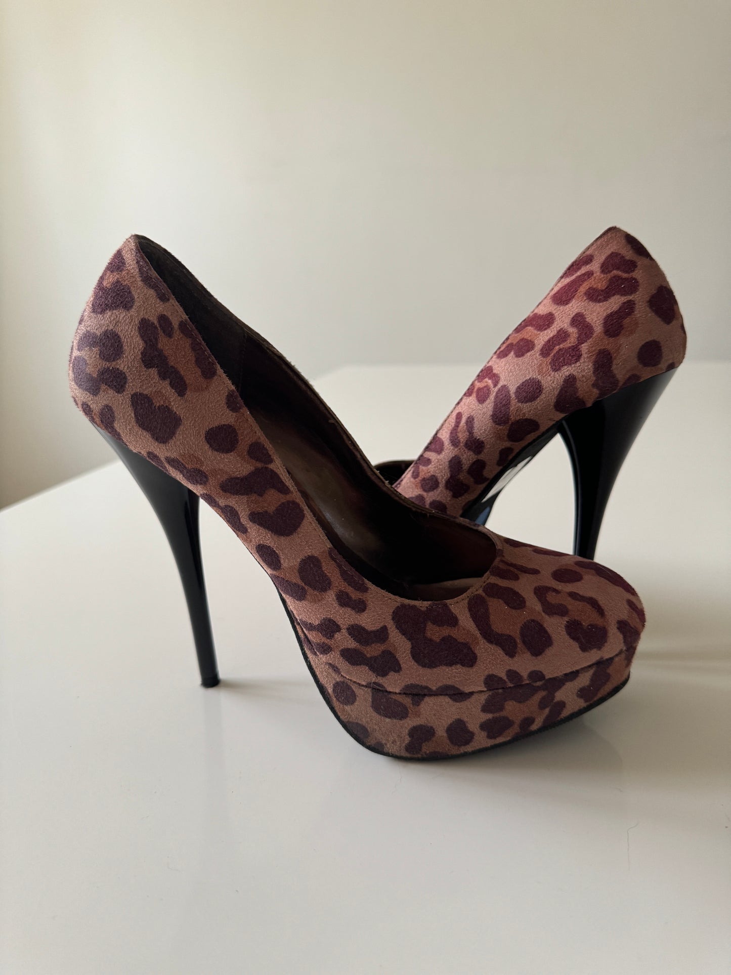 Tacones animal print, Talla 8Usa, Mujer