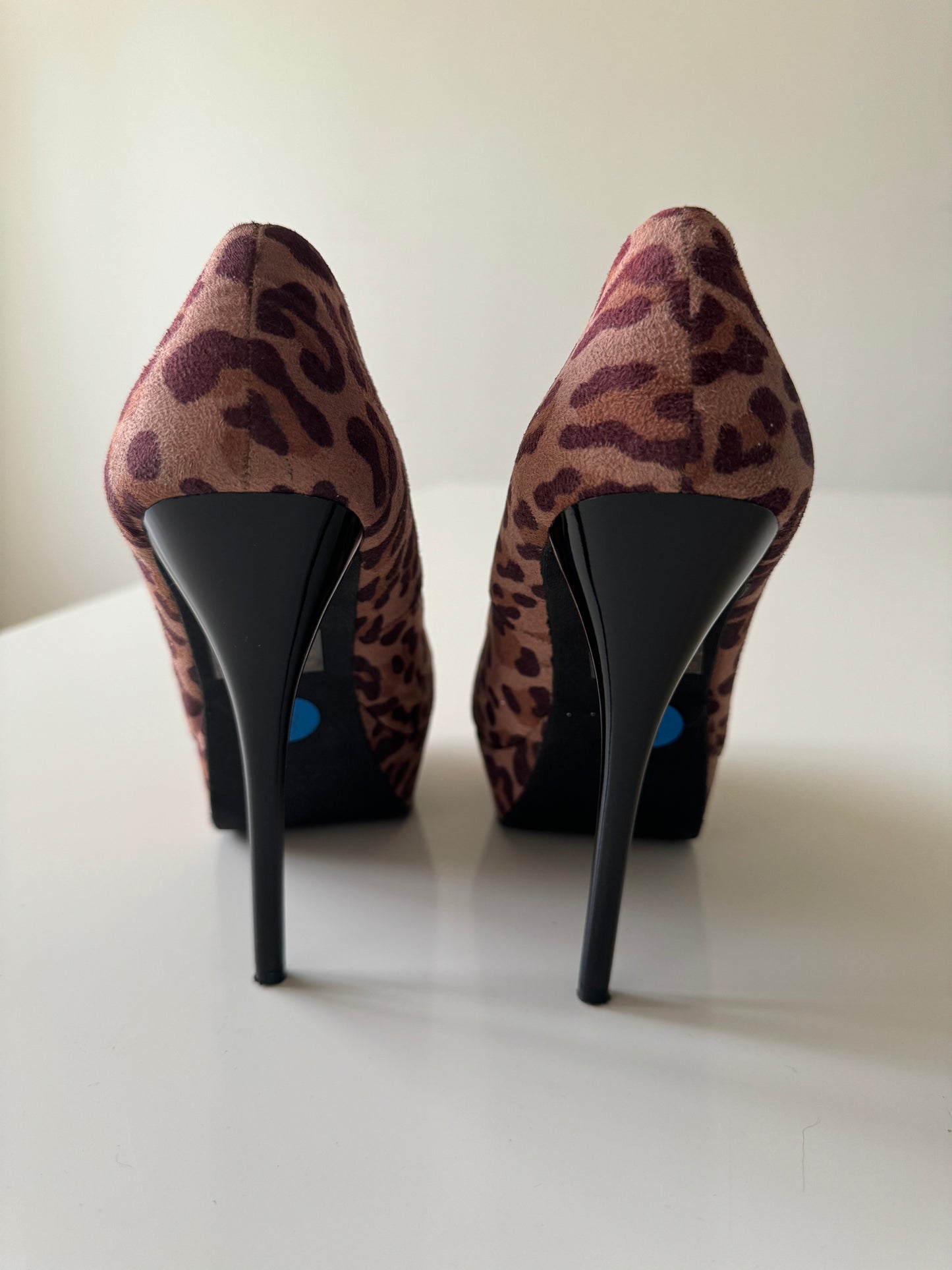 Tacones animal print, Talla 8Usa, Mujer