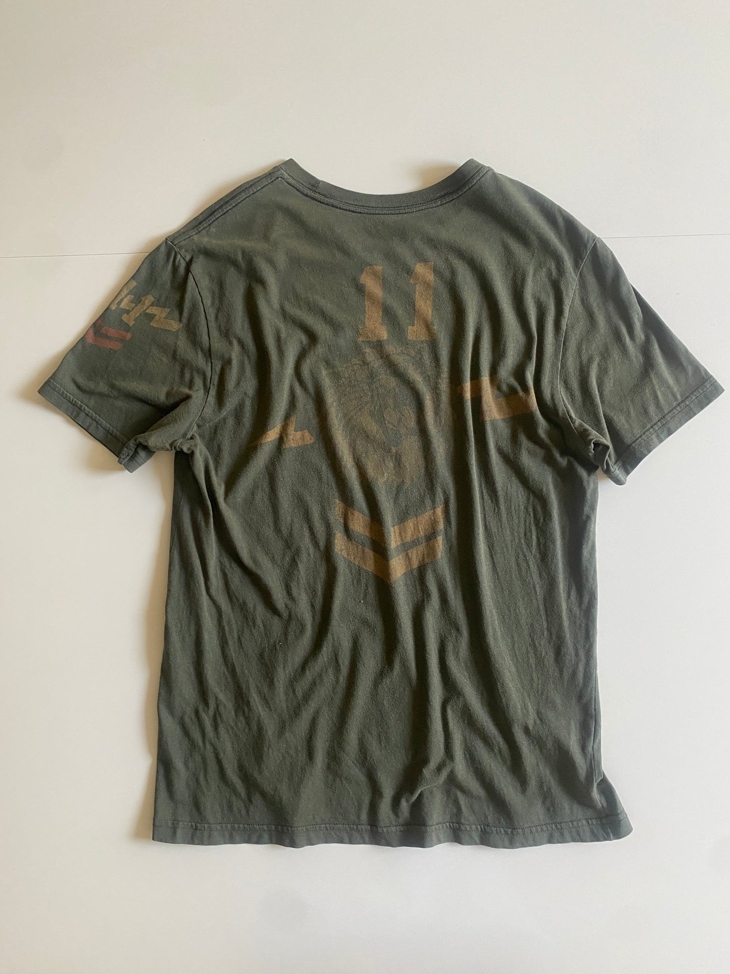 Playera con grafico espalda, Talla S/M, Hombre