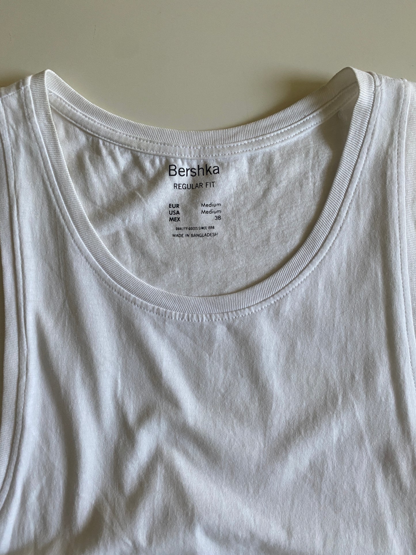 Playera sin mangas blanca, Talla M, Hombre