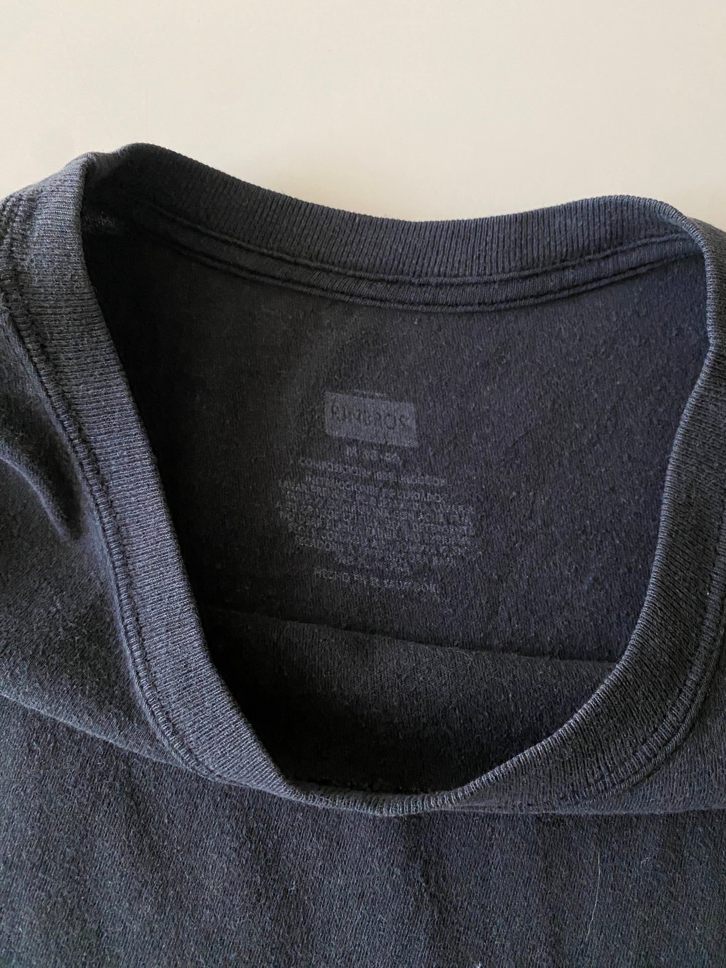 Playera negra interior, Talla M, Hombre: ARCHIVO