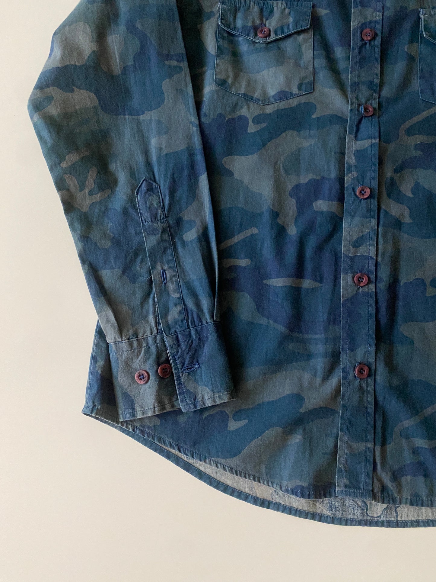 Camisa estampado militar, Talla L, Hombre