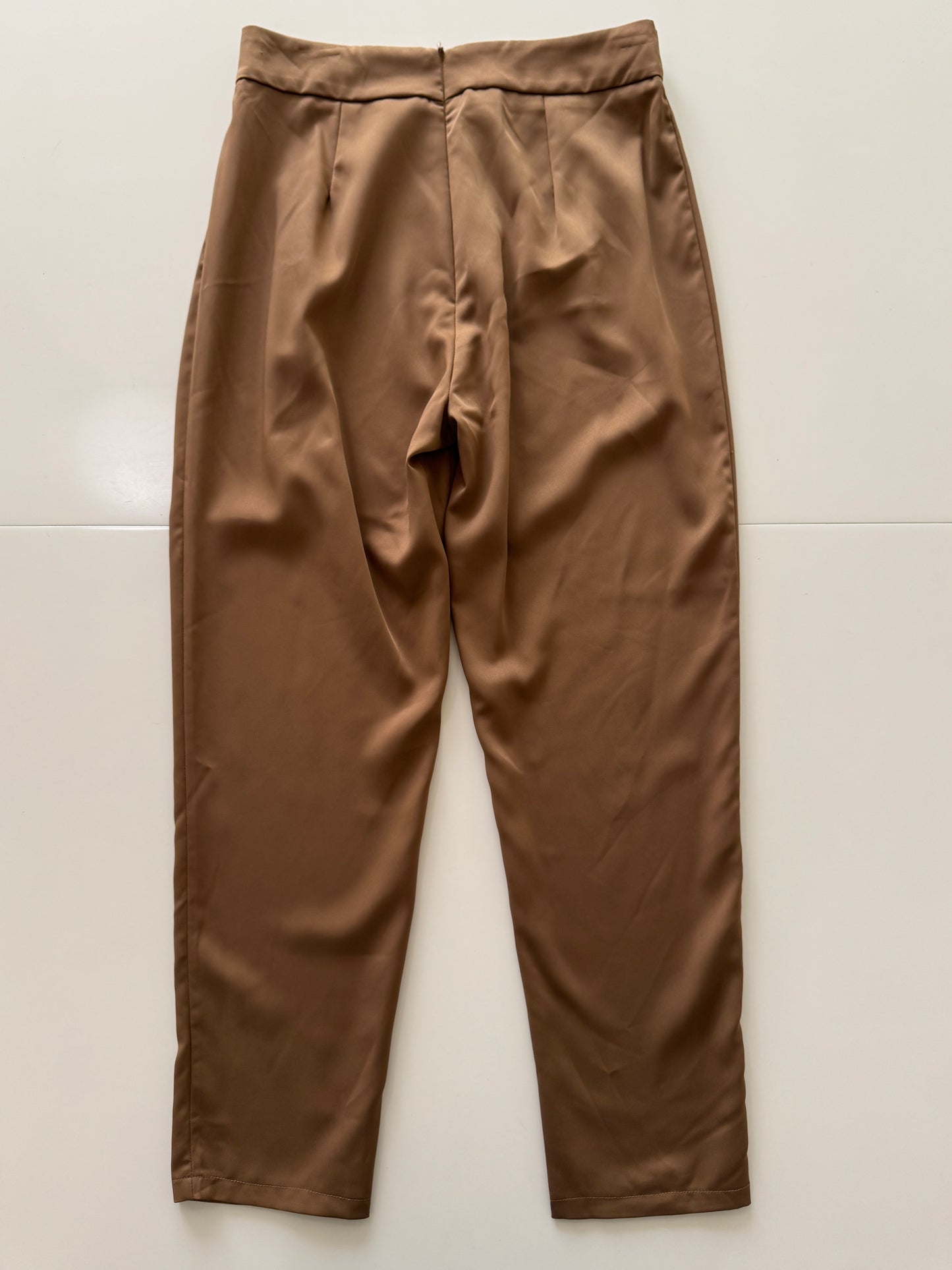 Pantalones de pinzas cafes, Talla M, 6Usa, Mujer, Shein