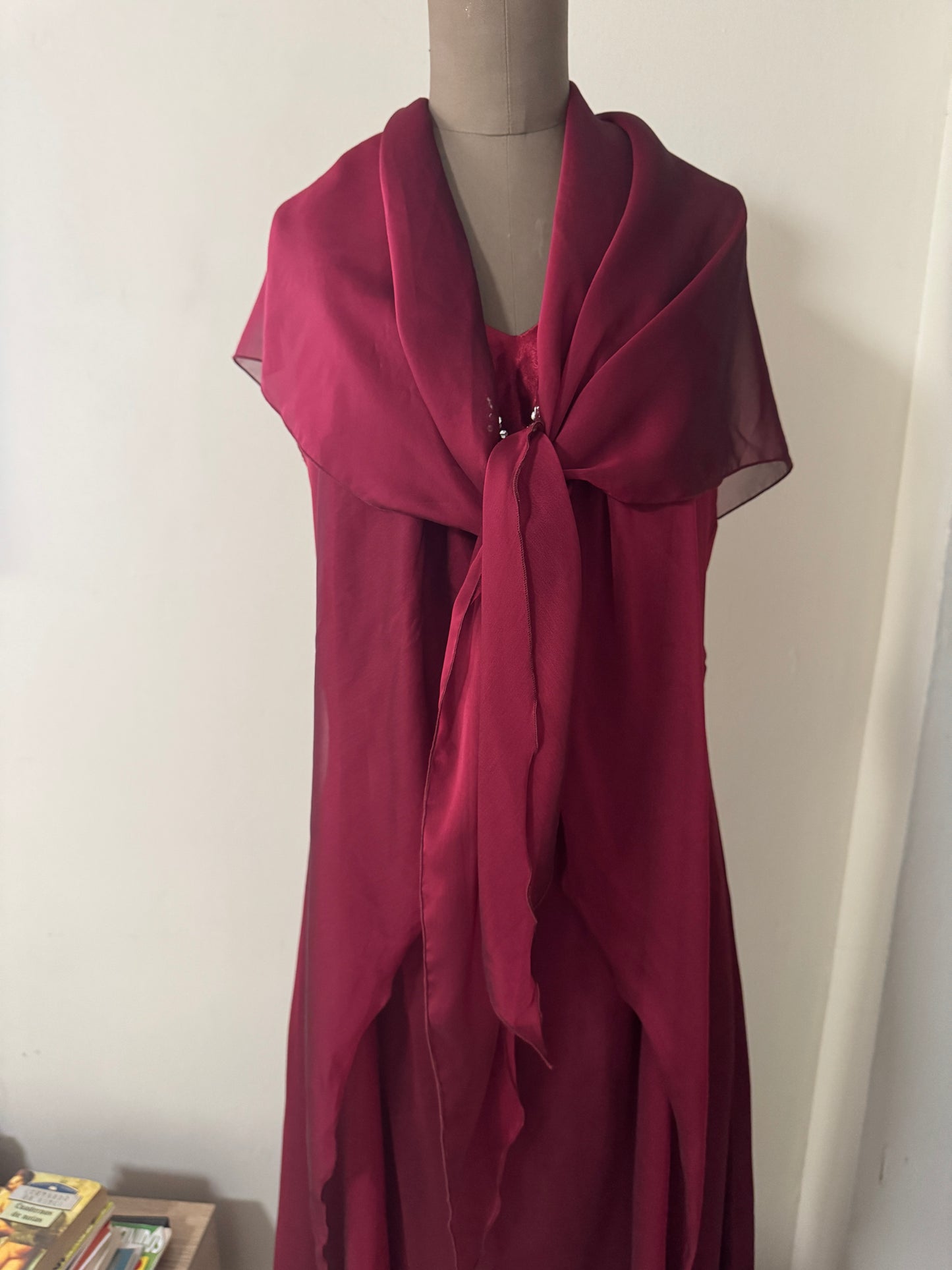 Vestido de fiesta color vino, Talla S, Mujer