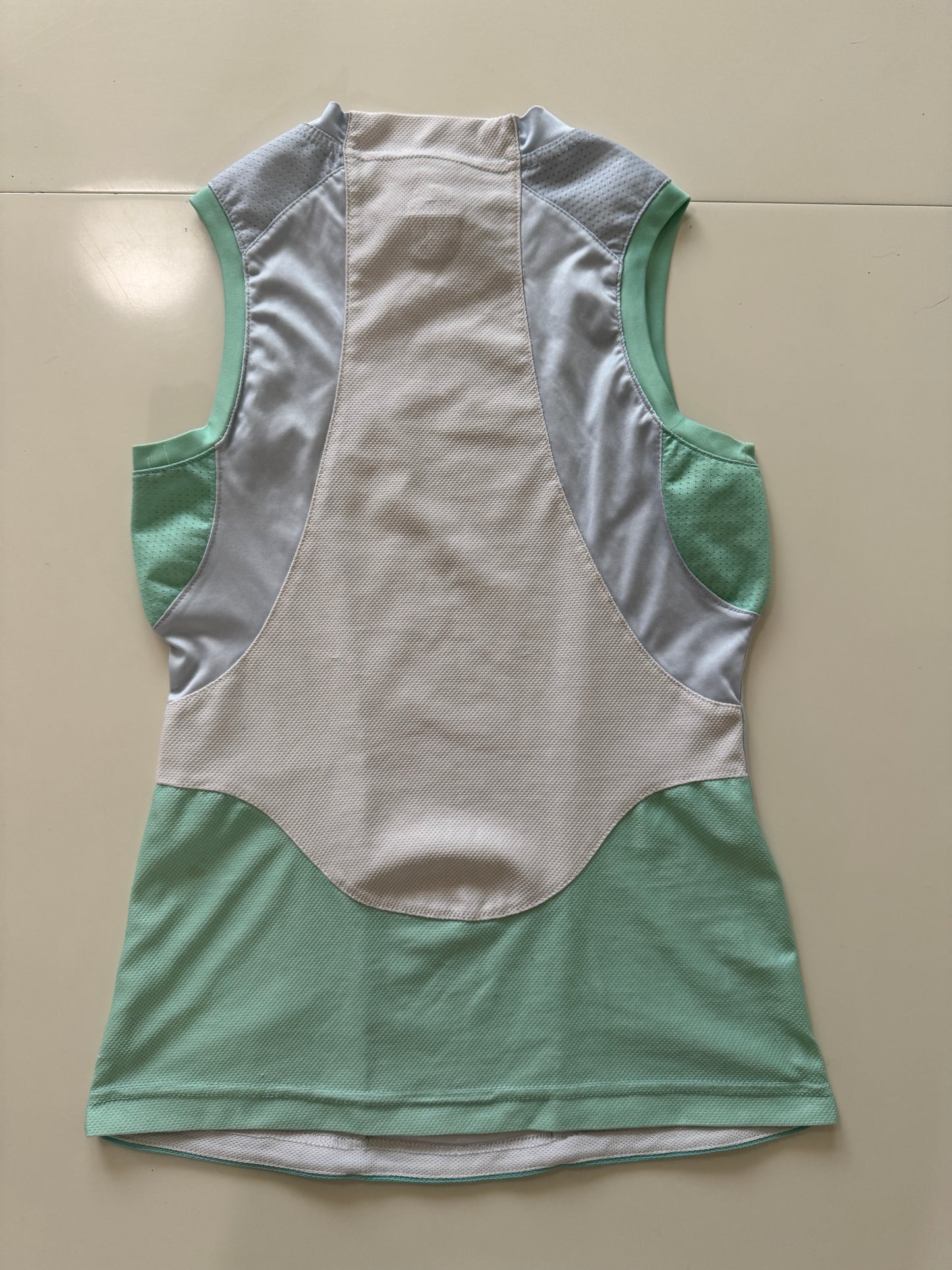 Playera deportiva celeste, Talla M, Mujer, Atletica