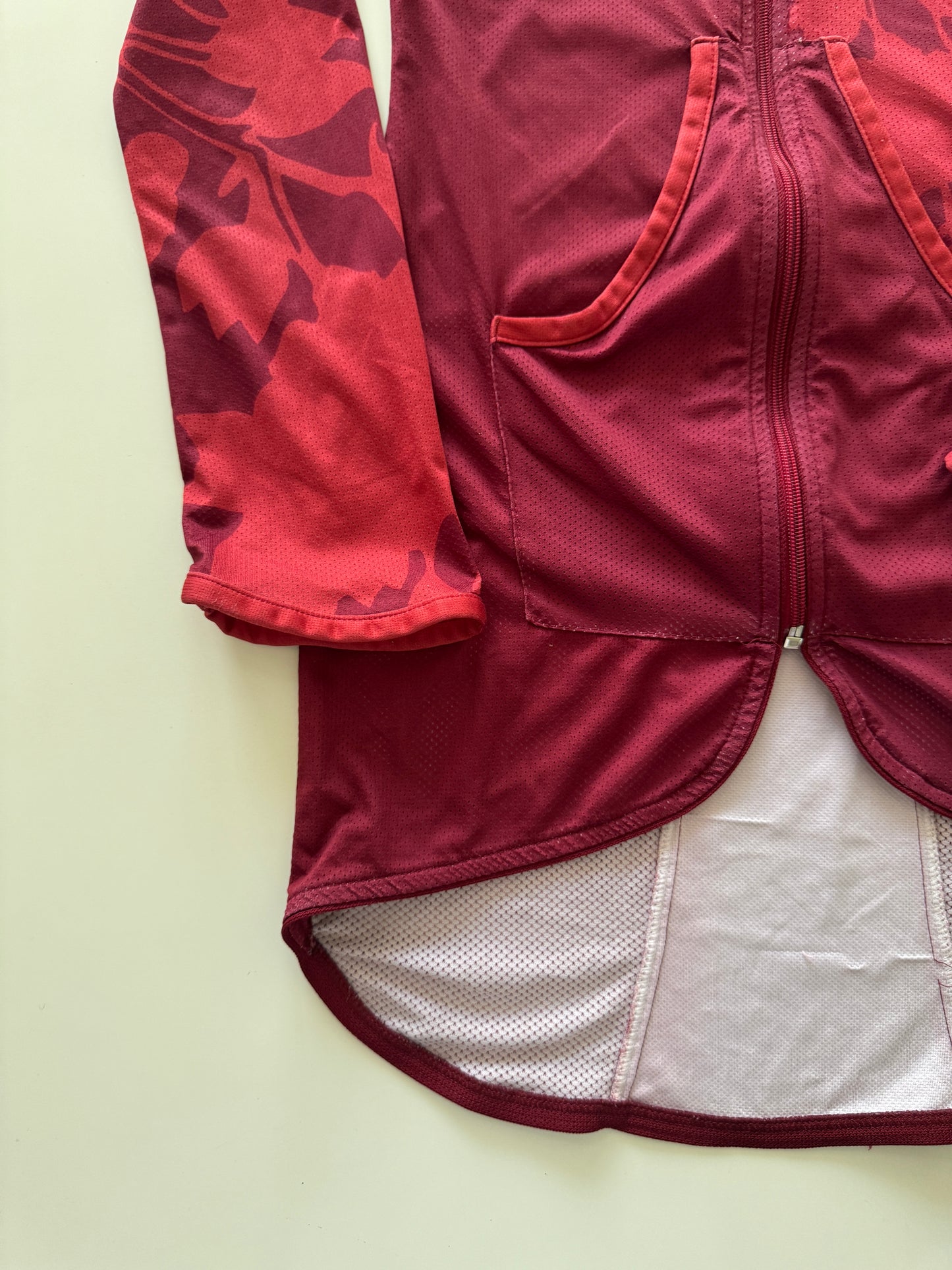 Rompevientos deportivo rojo, Talla M, Mujer, Atletica