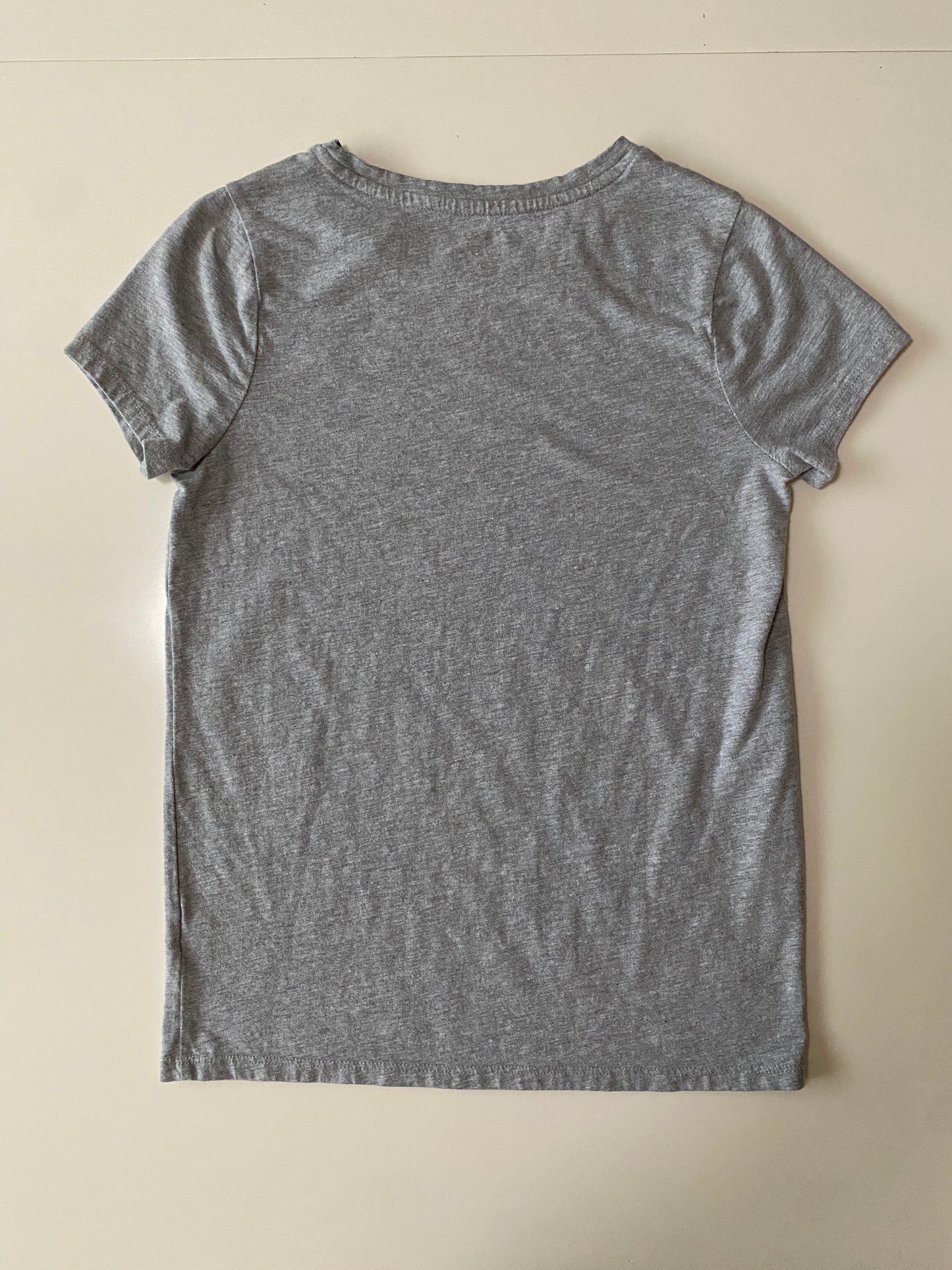 Playera estampada gris, Talla M (7-8), Niña