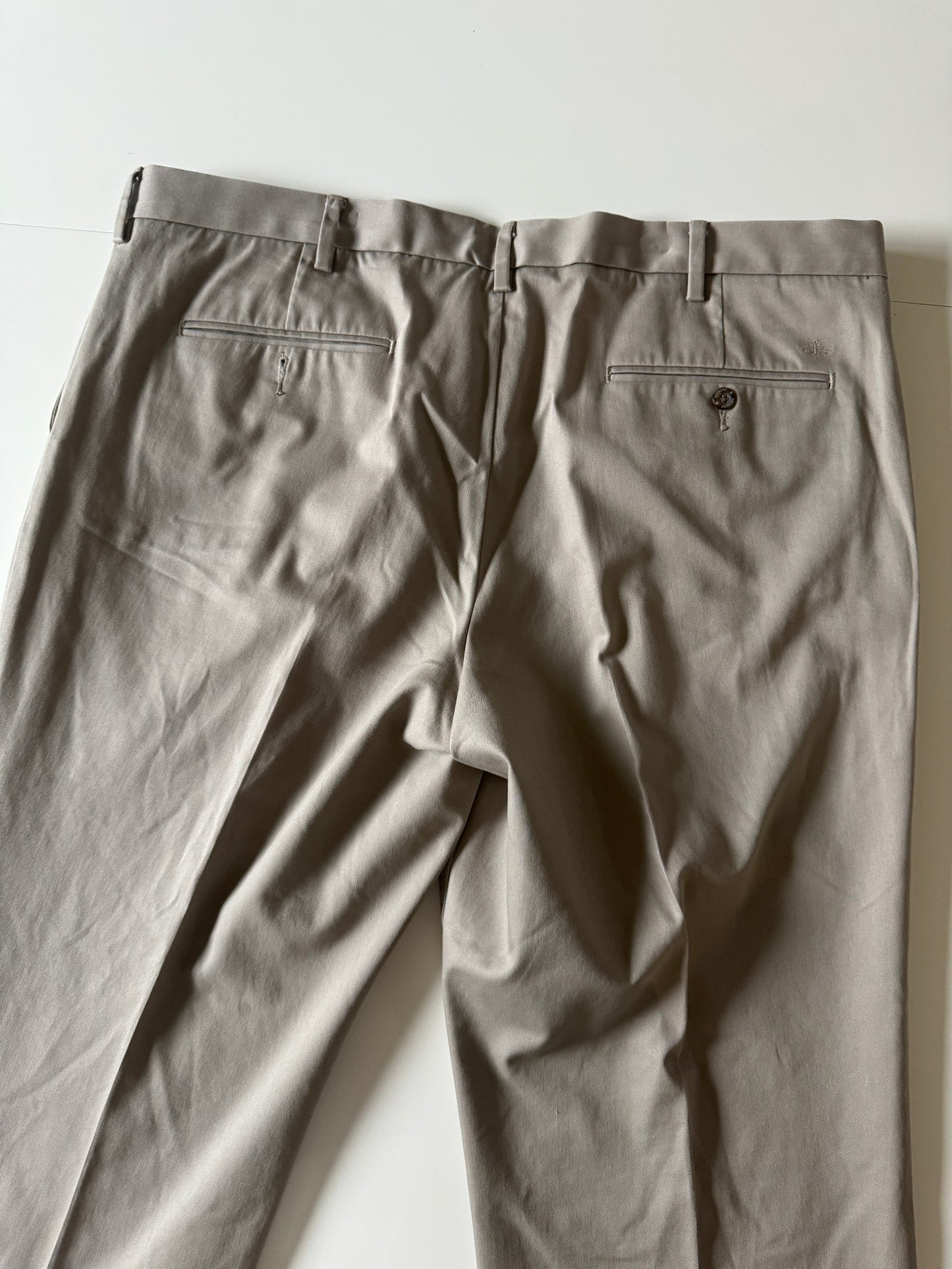 Pantalones de pinzas kaki, Talla 42 x 30, Straight Fit, Hombre