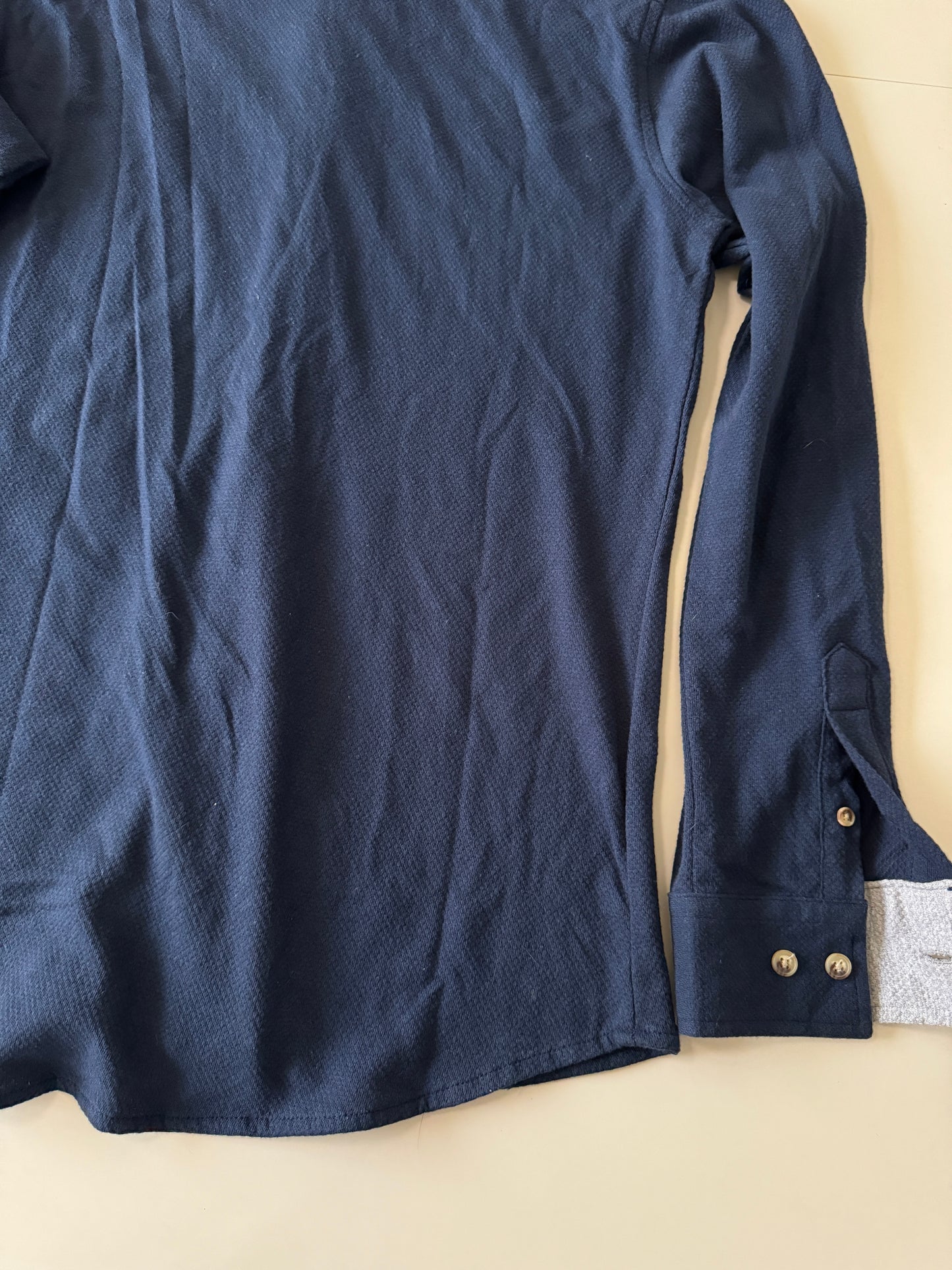 Camisa azul, cuello mao, Talla S, Hombre