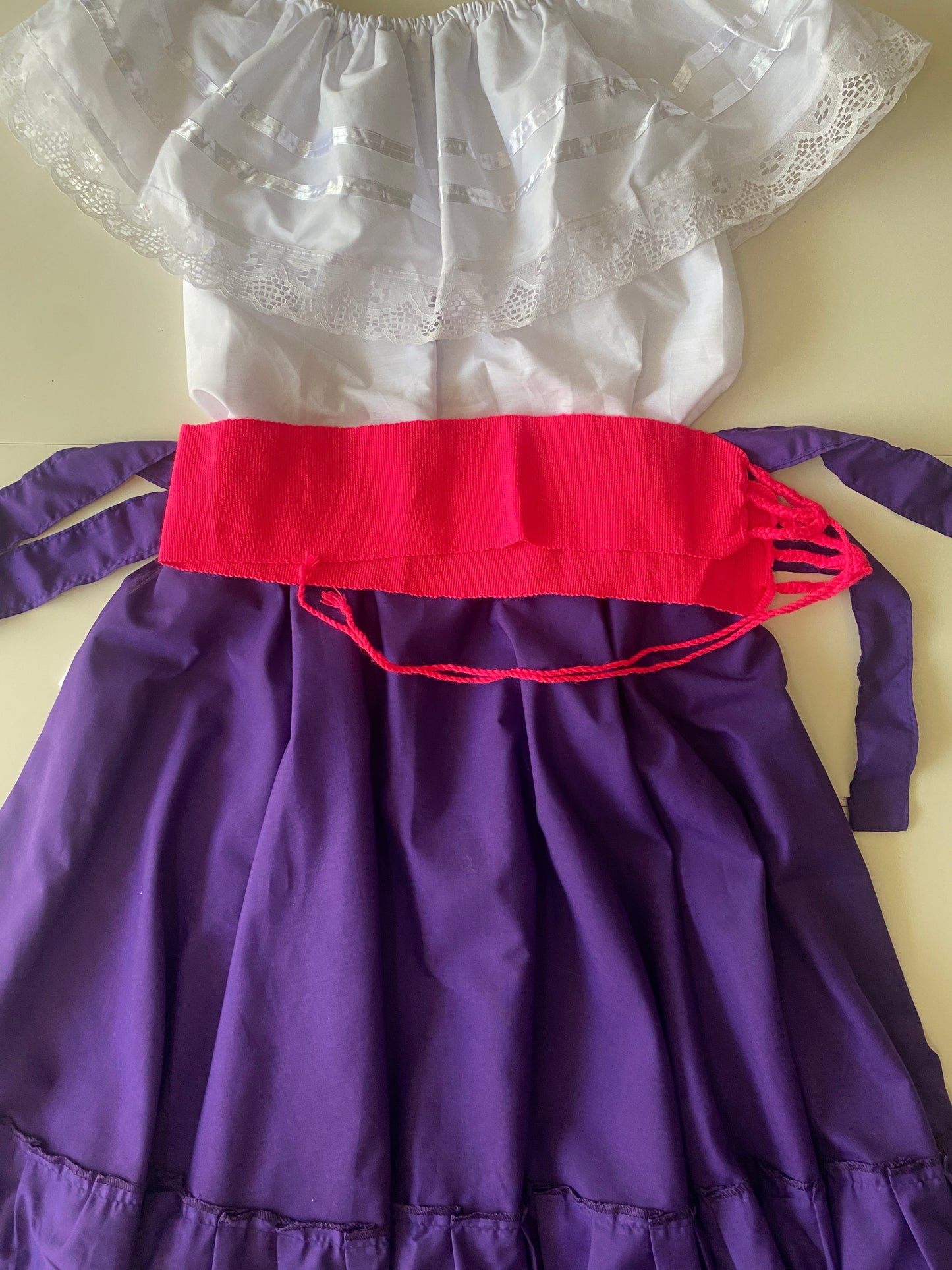 Conjunto mexicano (5 piezas), Talla 8 años, Niña