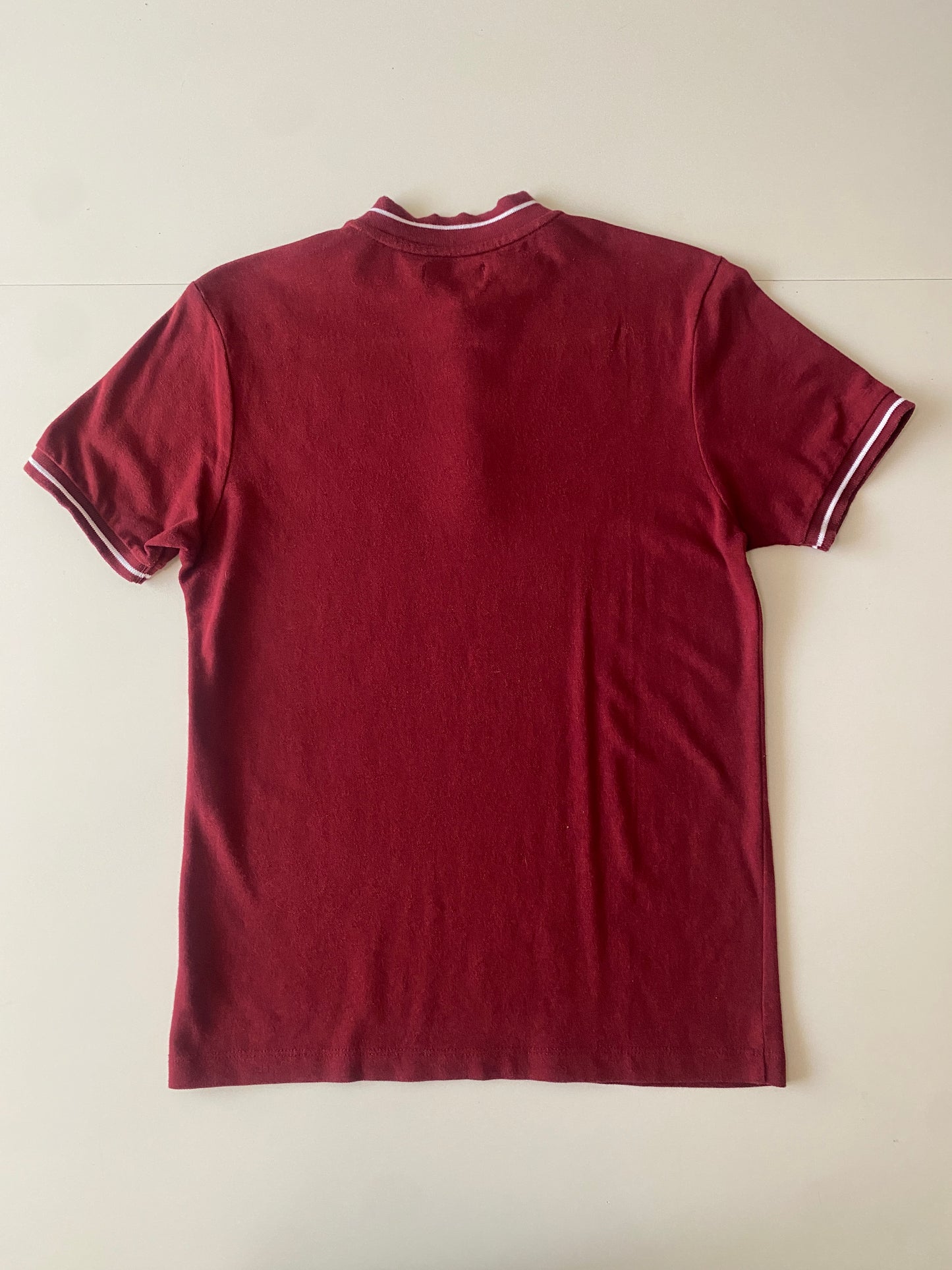 Camisa polo guinda, Talla S, Hombre
